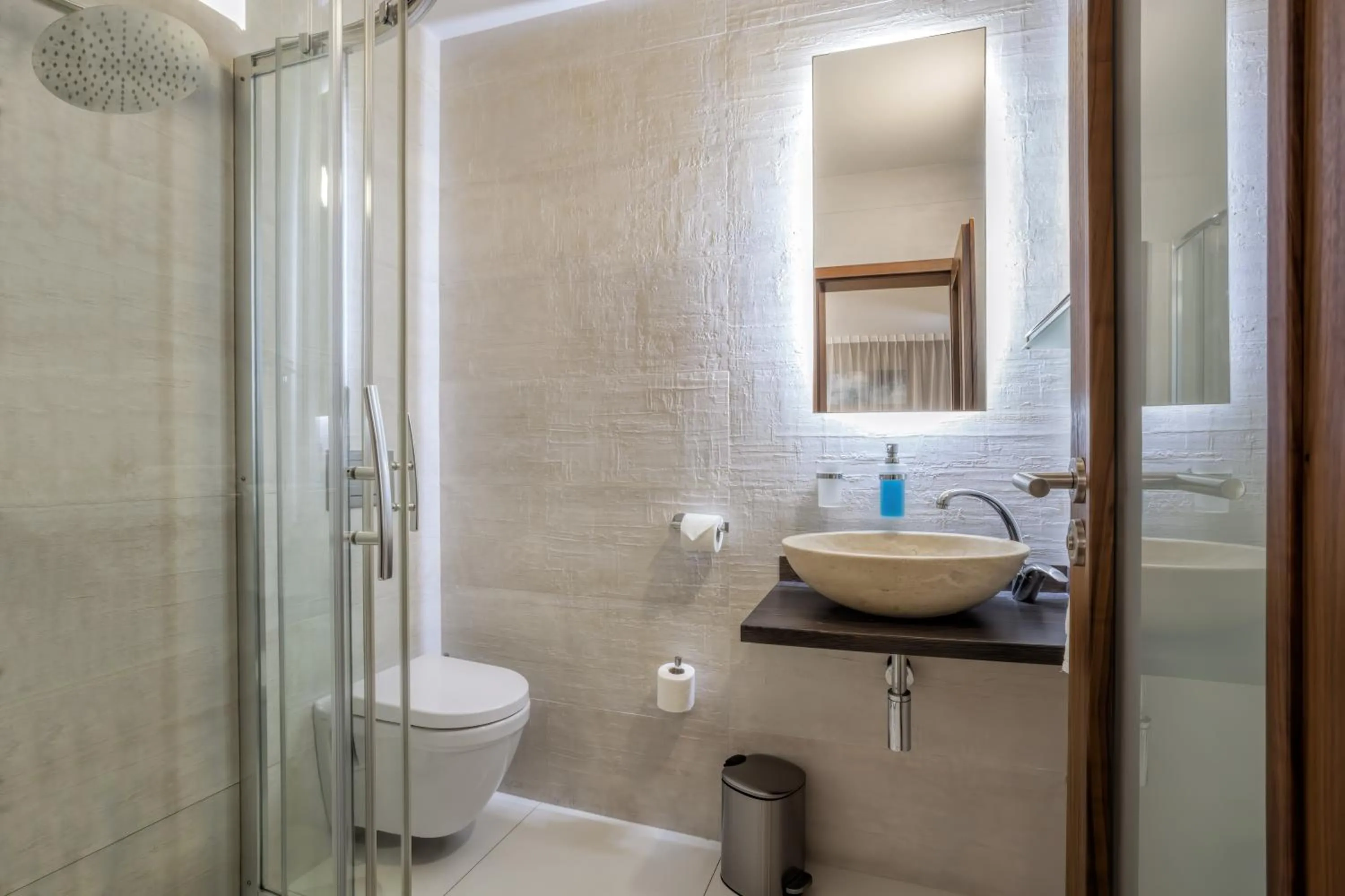 Shower in Hotel Beta