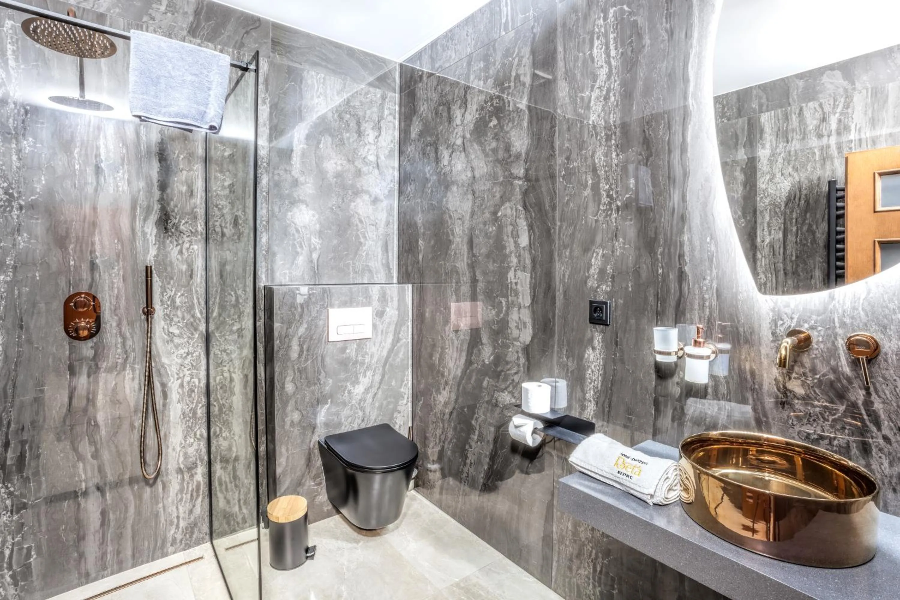 Shower in Hotel Beta