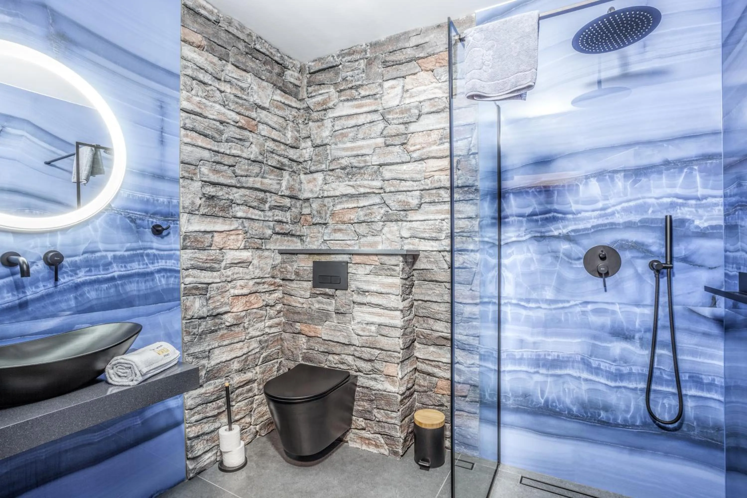 Shower in Hotel Beta