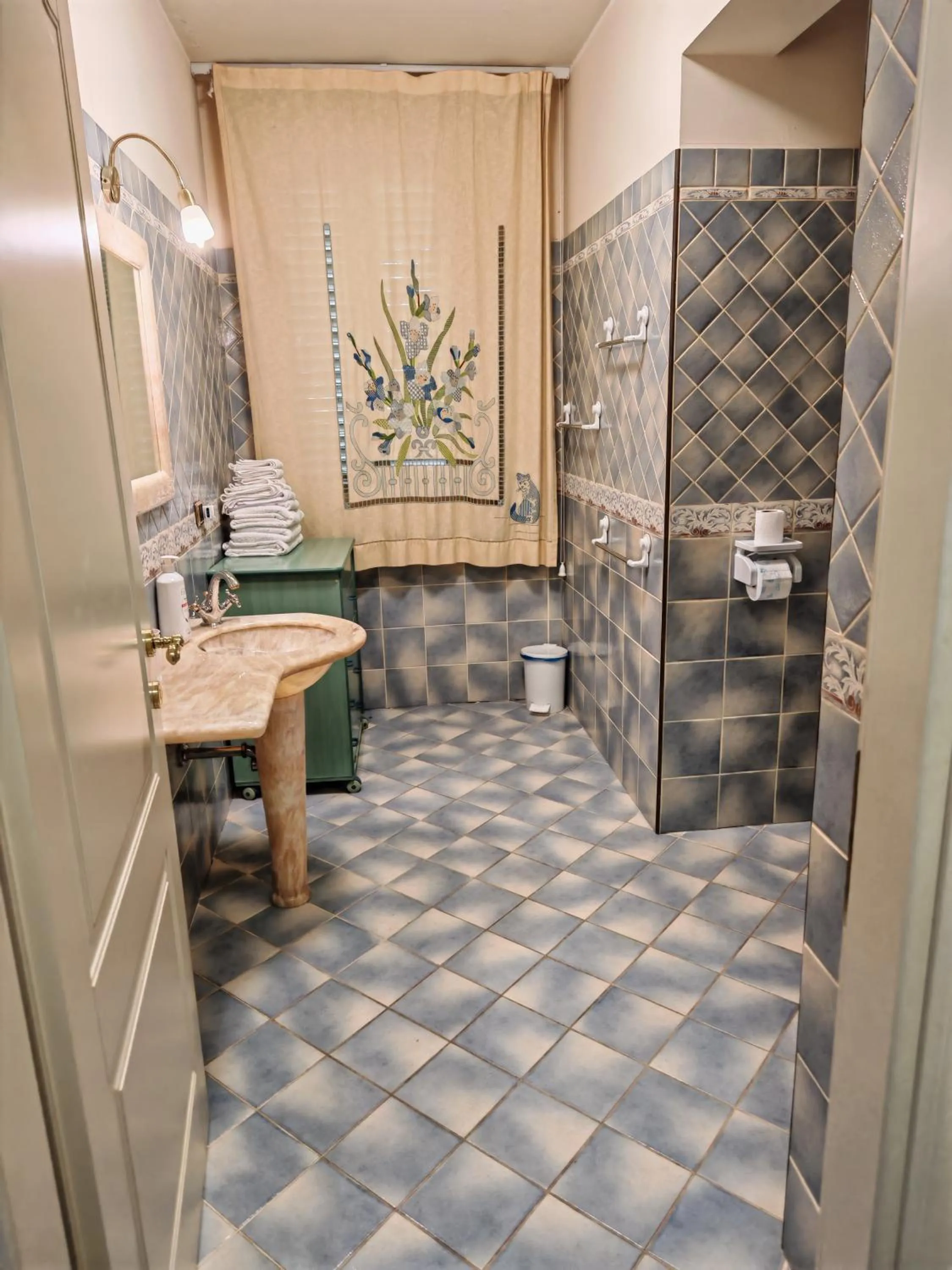 Bathroom in Parco dei Gelsomini