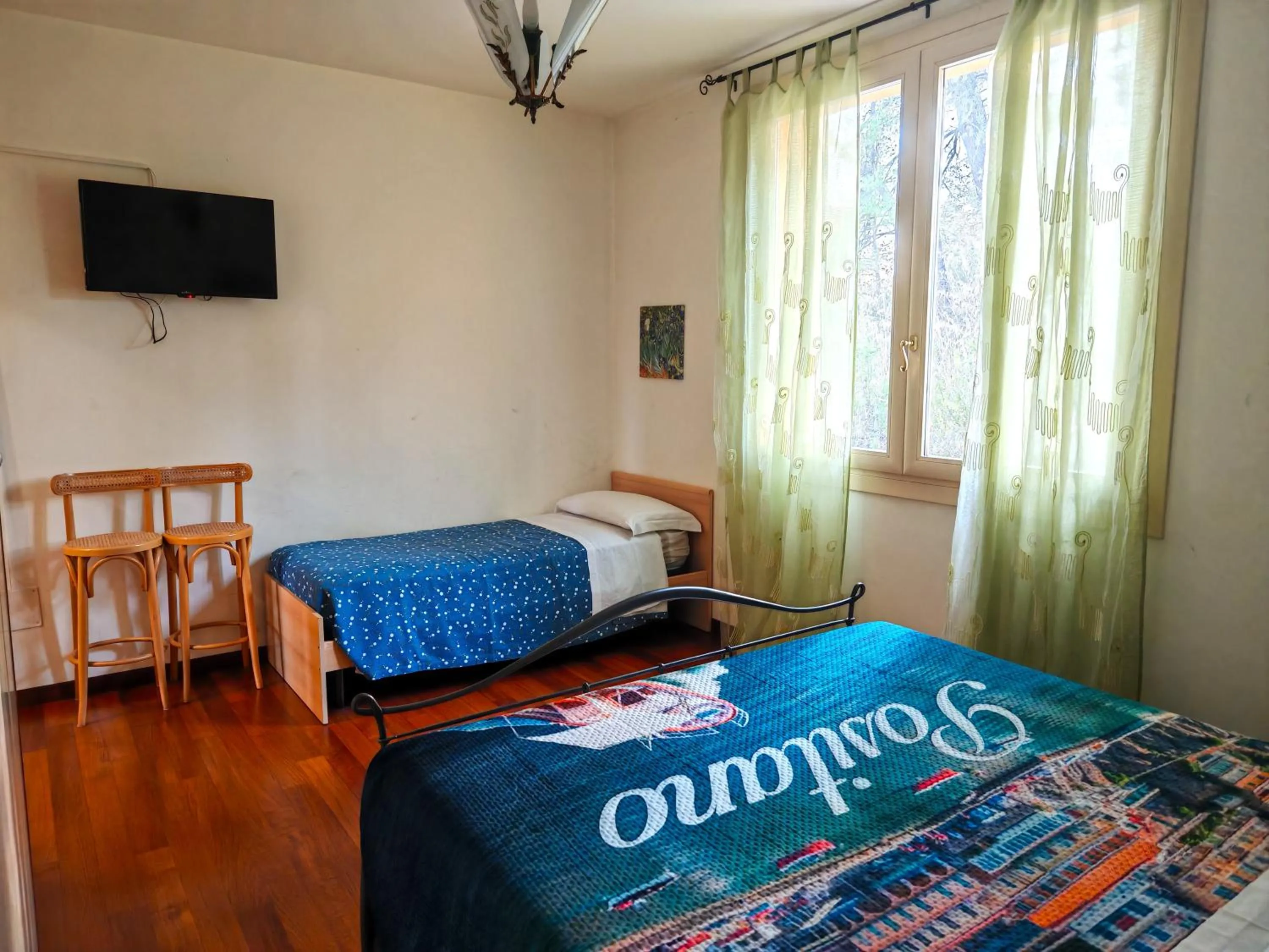 Photo of the whole room in Parco dei Gelsomini