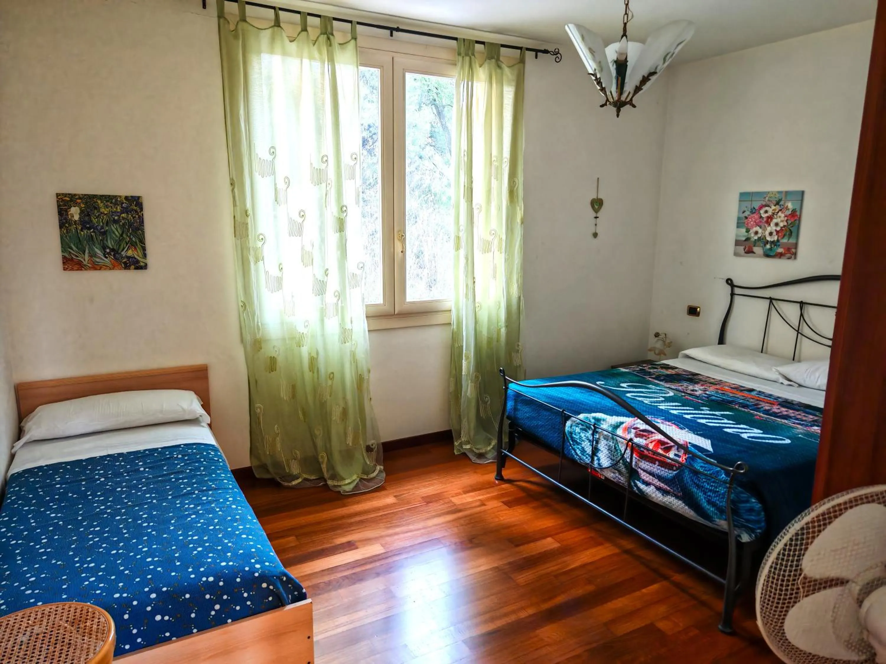 Photo of the whole room in Parco dei Gelsomini