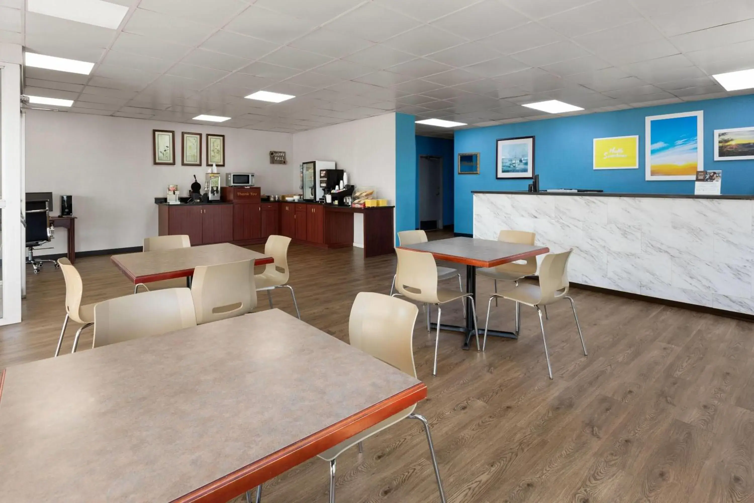 Breakfast in Days Inn by Wyndham Cambridge Breakfast in Days Inn by Wyndham Cambridge