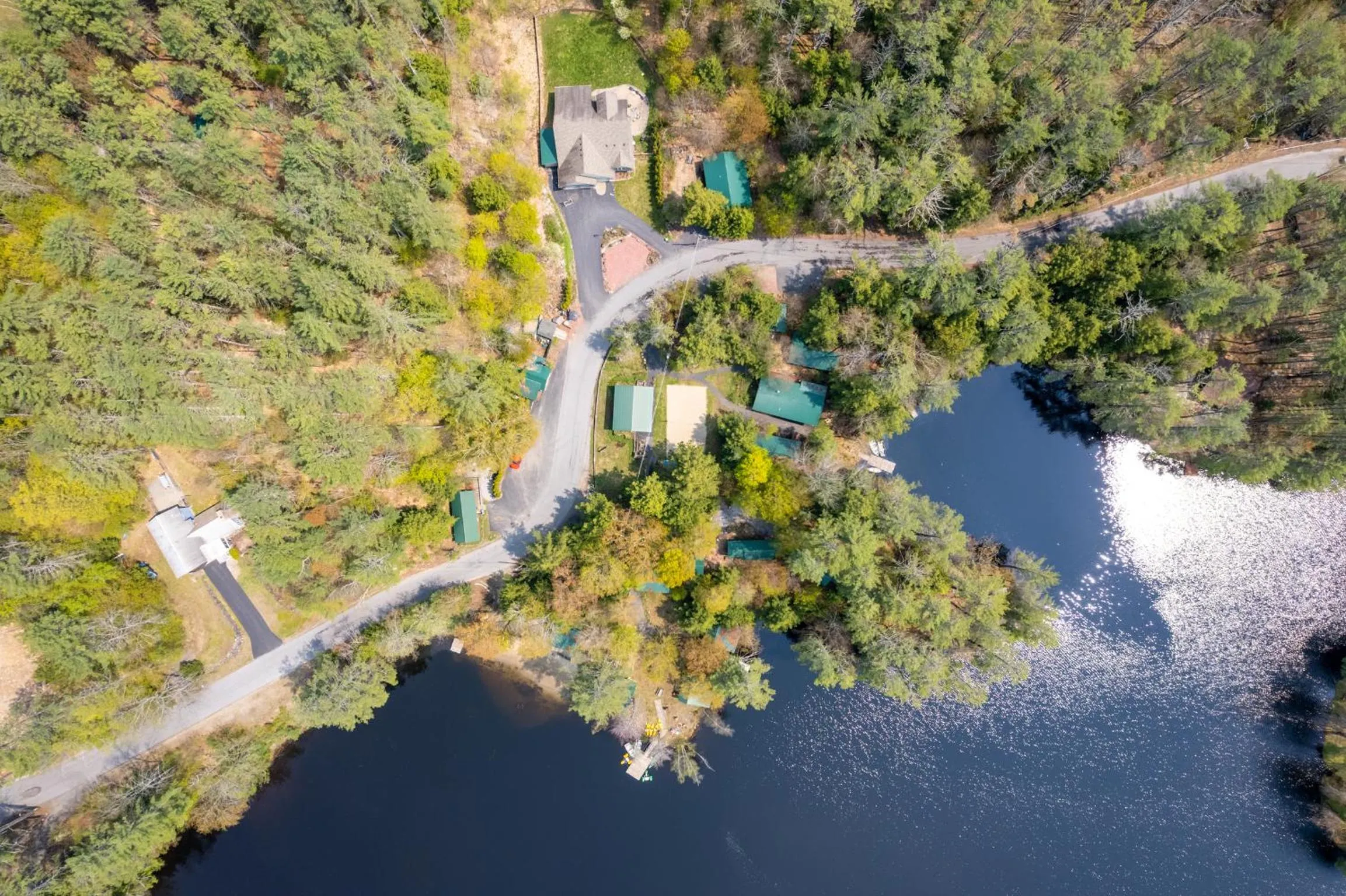 Hide-A-Way Waterfront Cottages
