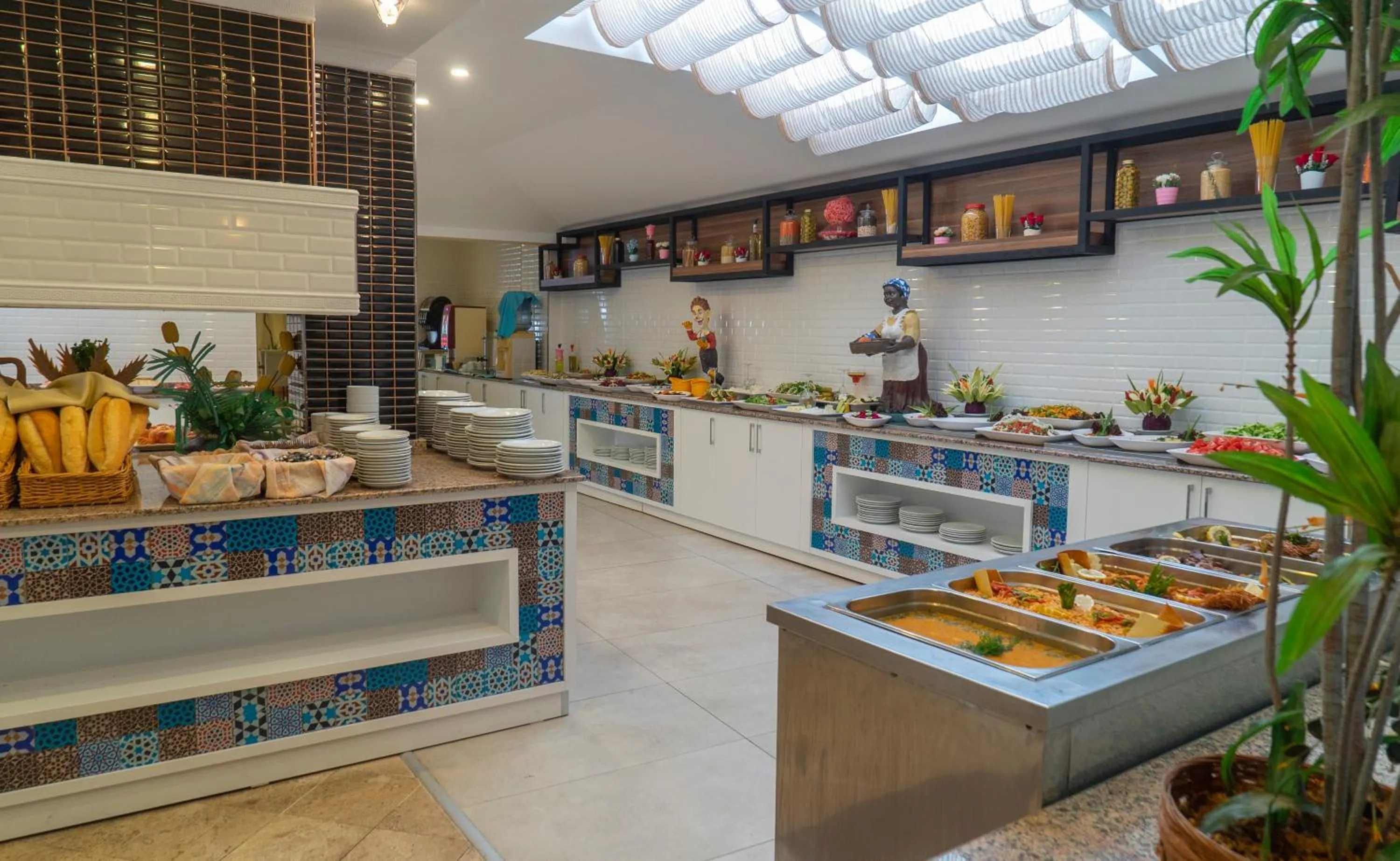 Food and drinks in Azak Beach Hotel