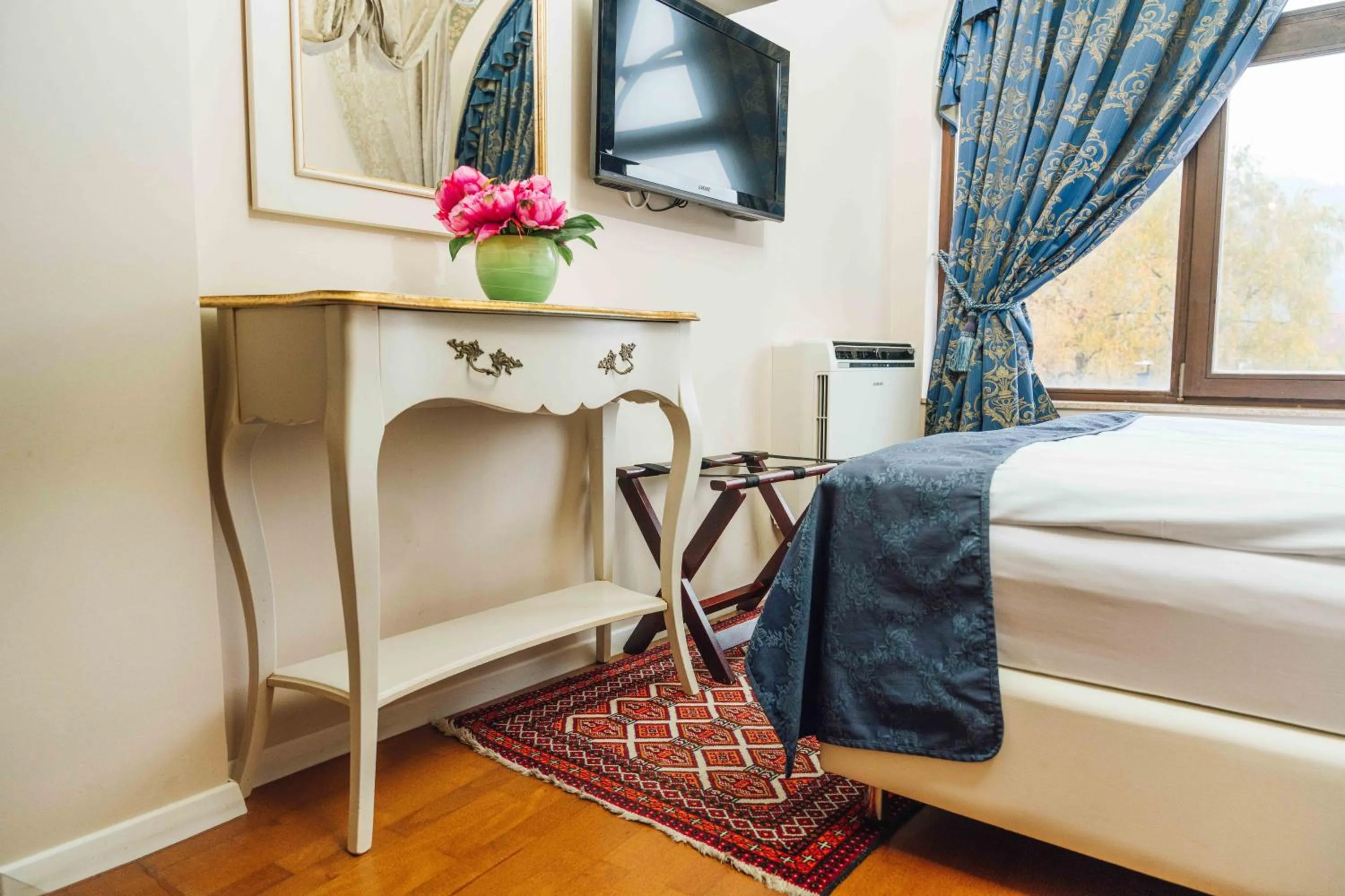 TV and multimedia, Bed in Hotel Actum