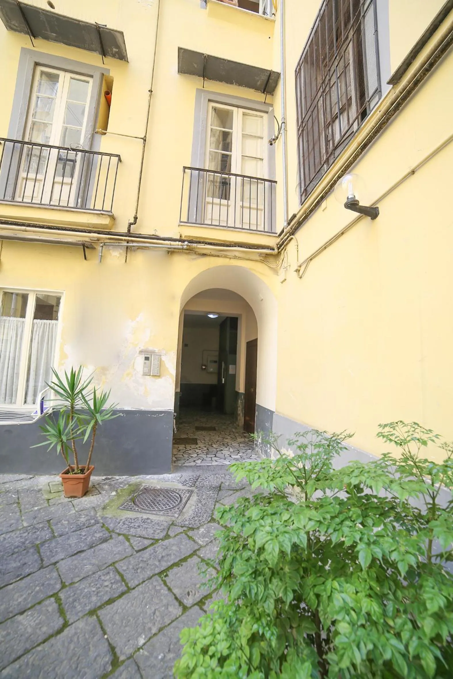 Property building in Casa Historical Center