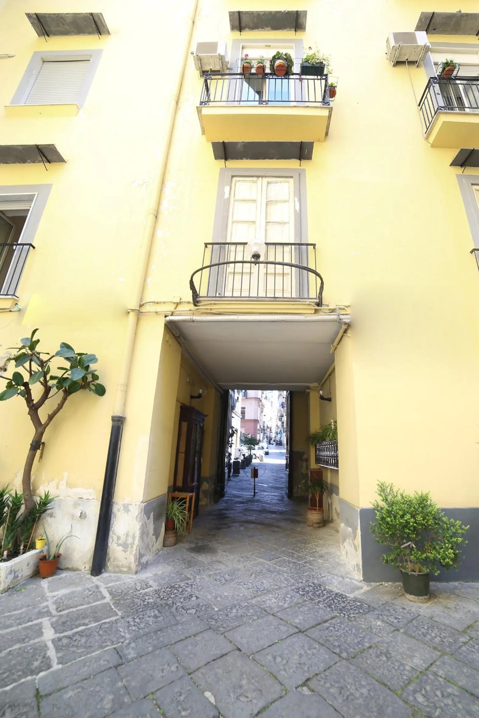 Property building in Casa Historical Center