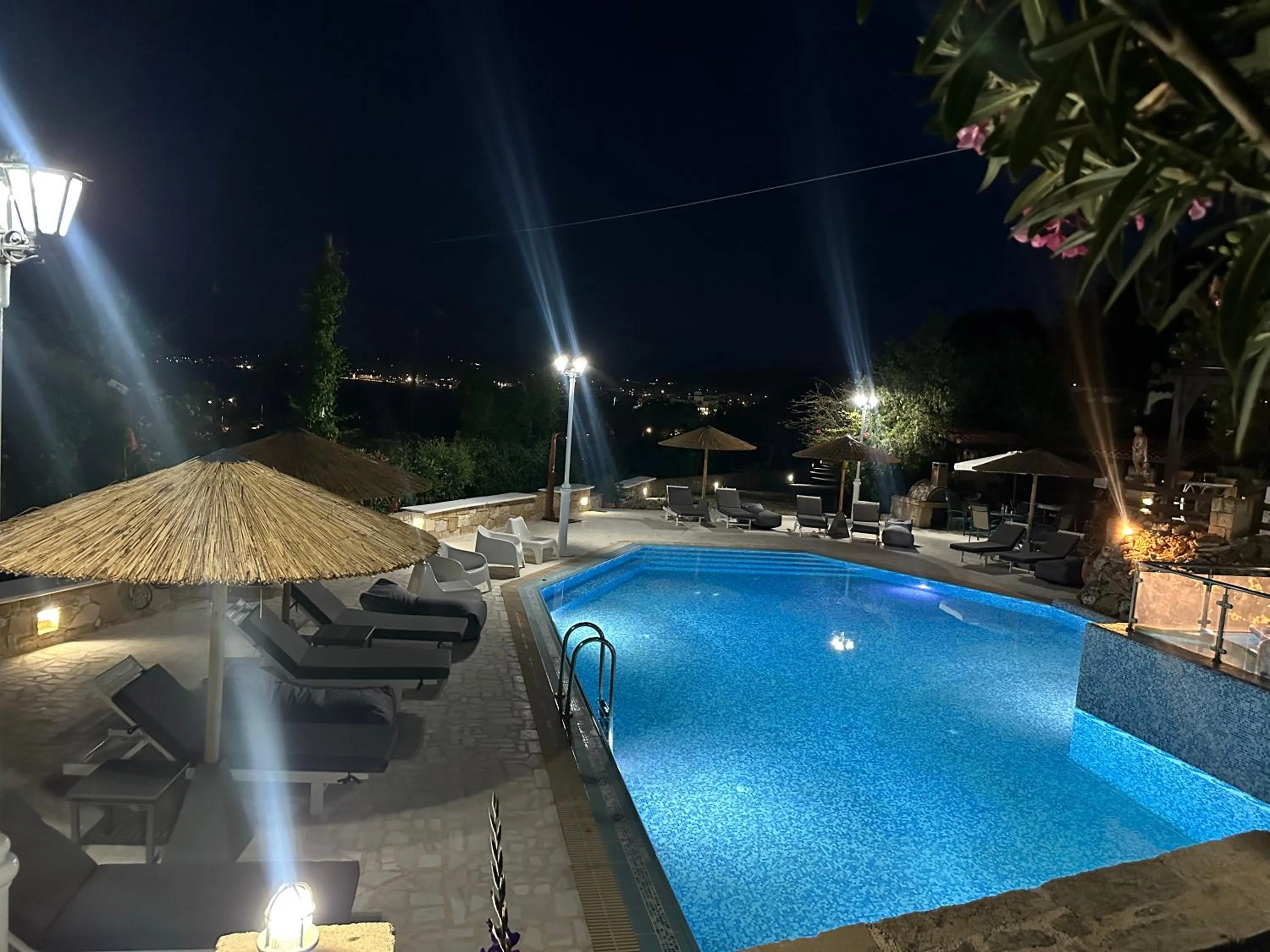 Night in Villas Vista Del Mar