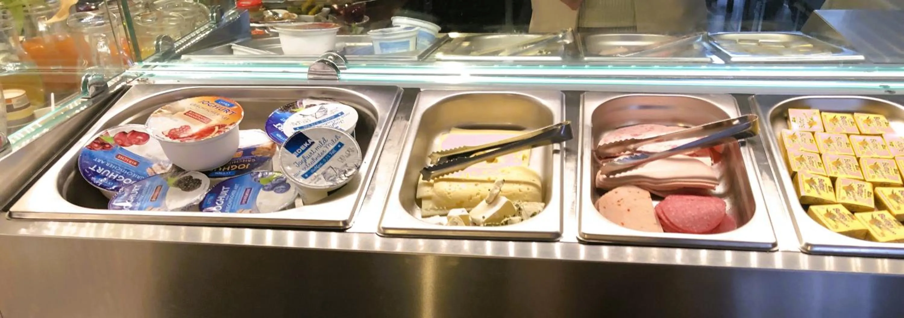 Breakfast in Atlas Berlin Hotel