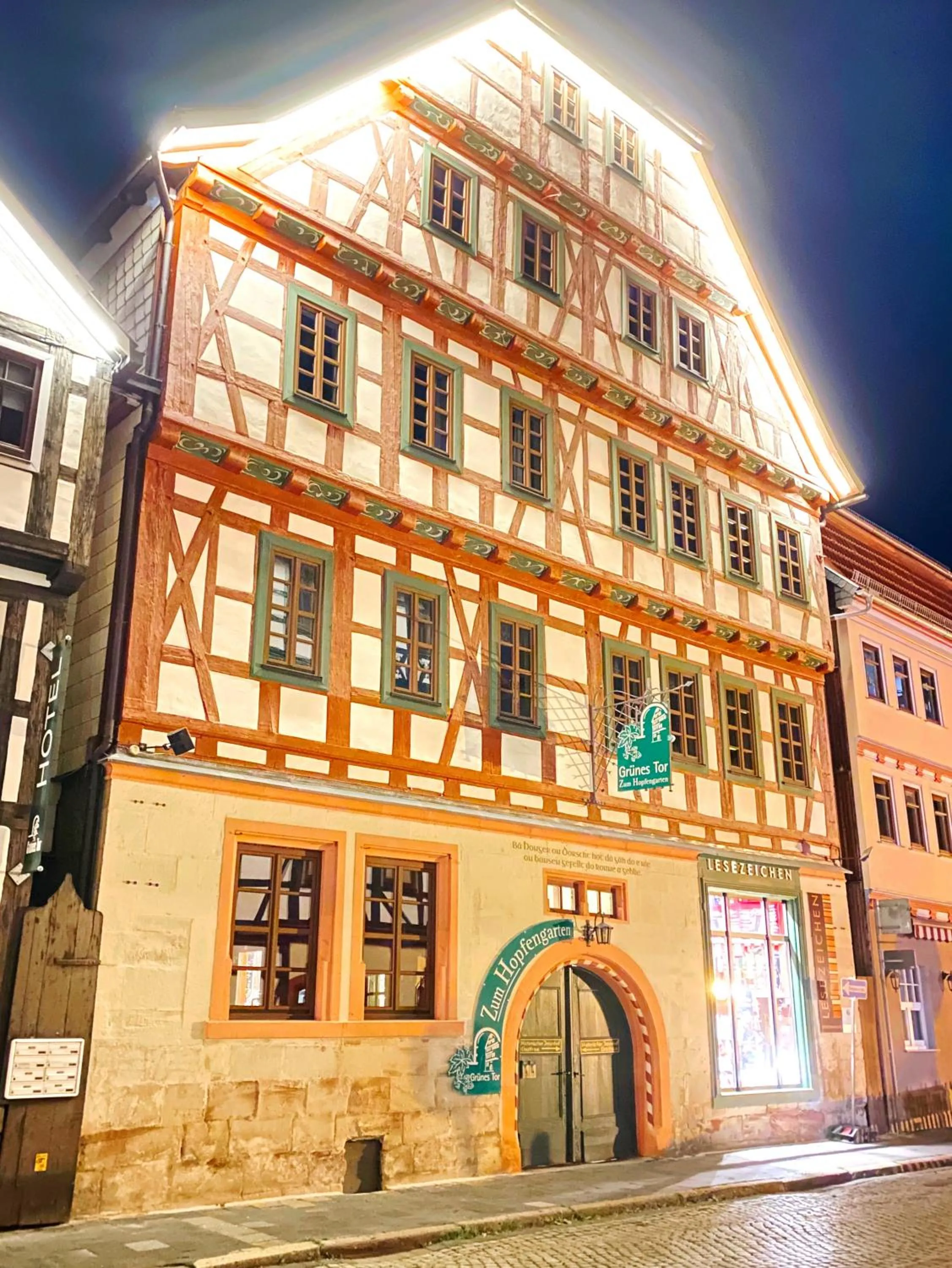 Property building in Grünes Tor