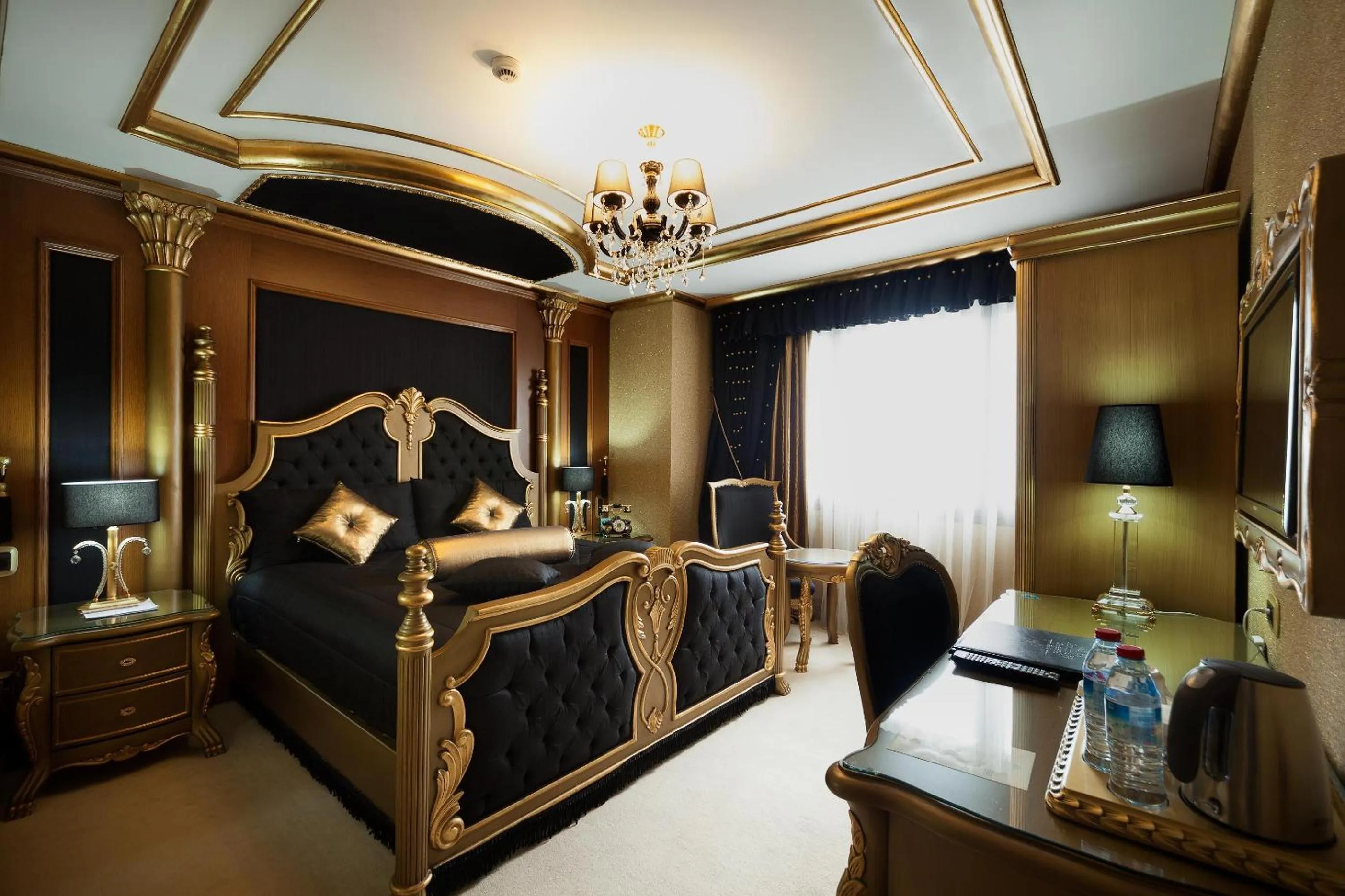 Shower, Bed in Ottoman's Life Hotel S Class