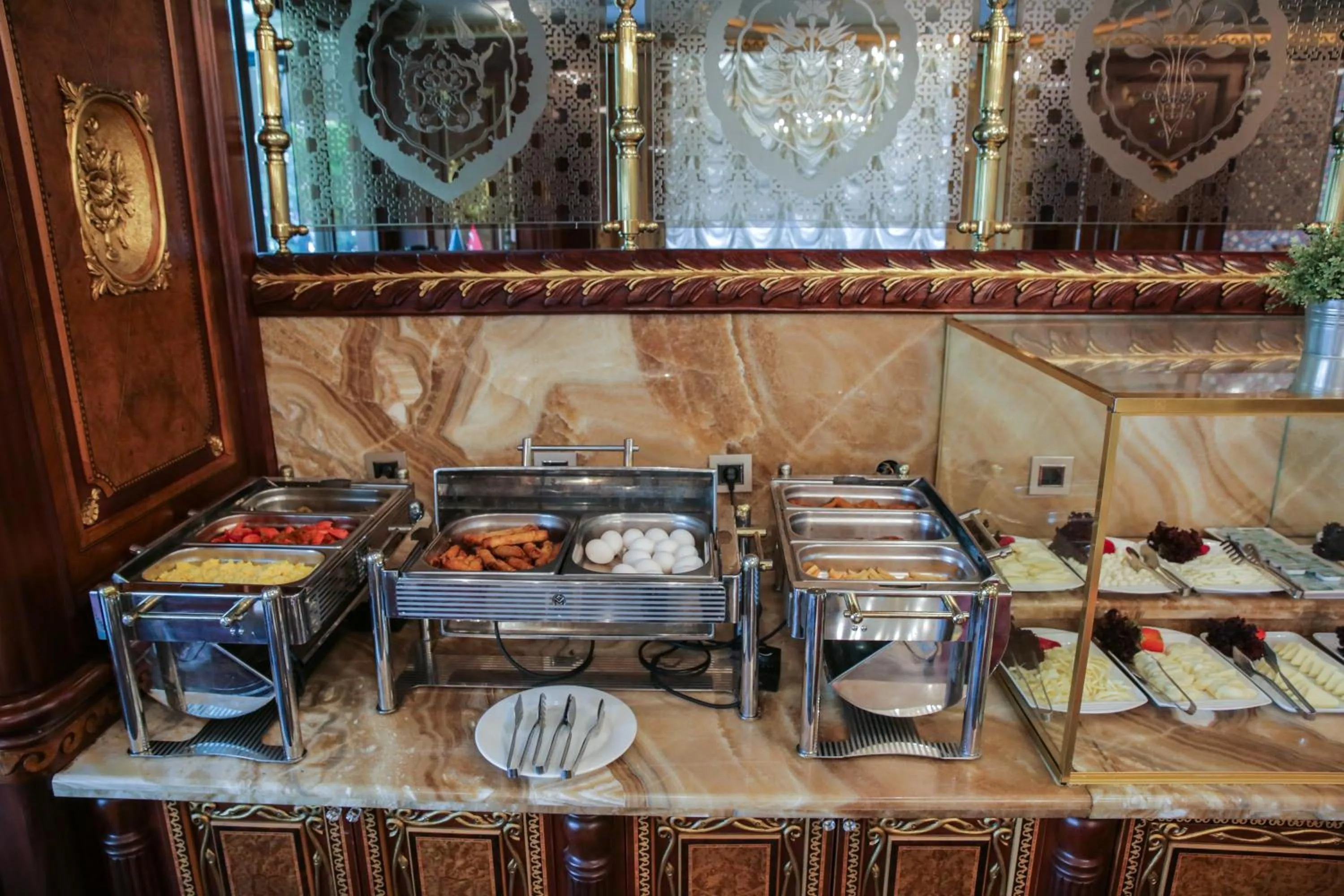 Food and drinks in Ottoman's Life Hotel S Class