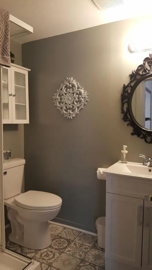 Bathroom in Willow House Inn B&B