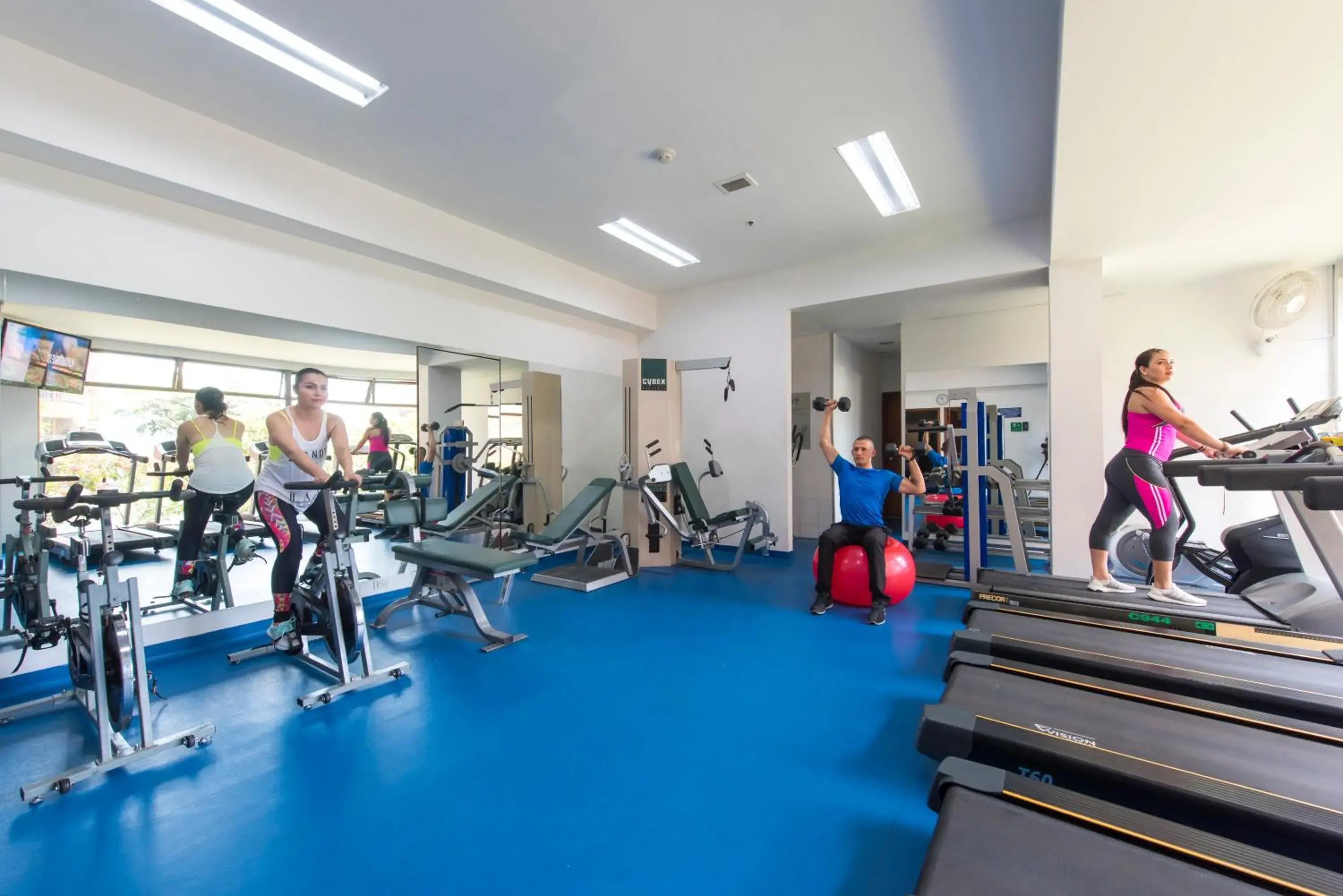 Fitness centre/facilities in Hotel Dann Carlton Belfort Medellin Fitness centre/facilities in Hotel Dann Carlton Belfort Medellin