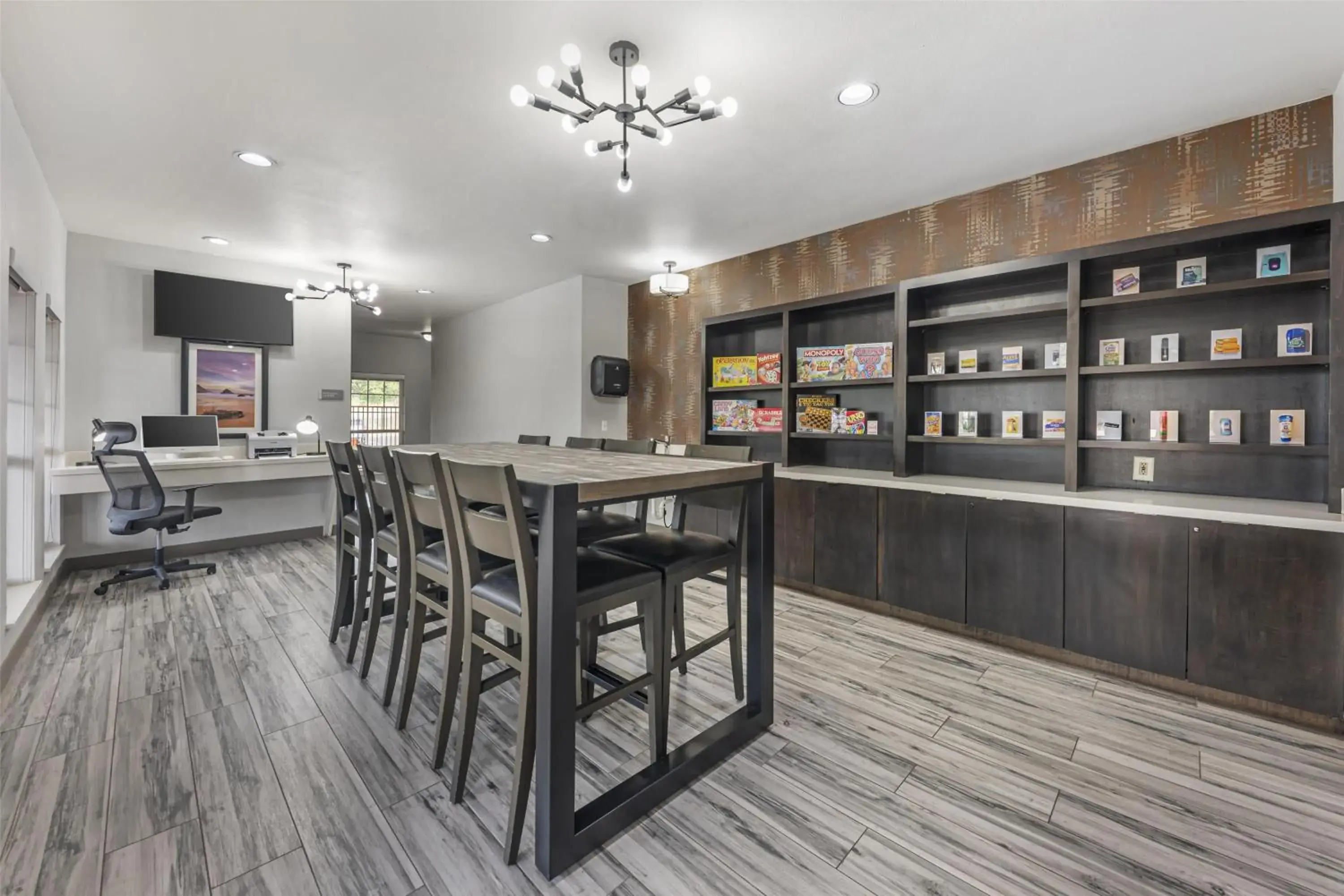 Property building in Best Western Plus Fredericksburg Property building in Best Western Plus Fredericksburg