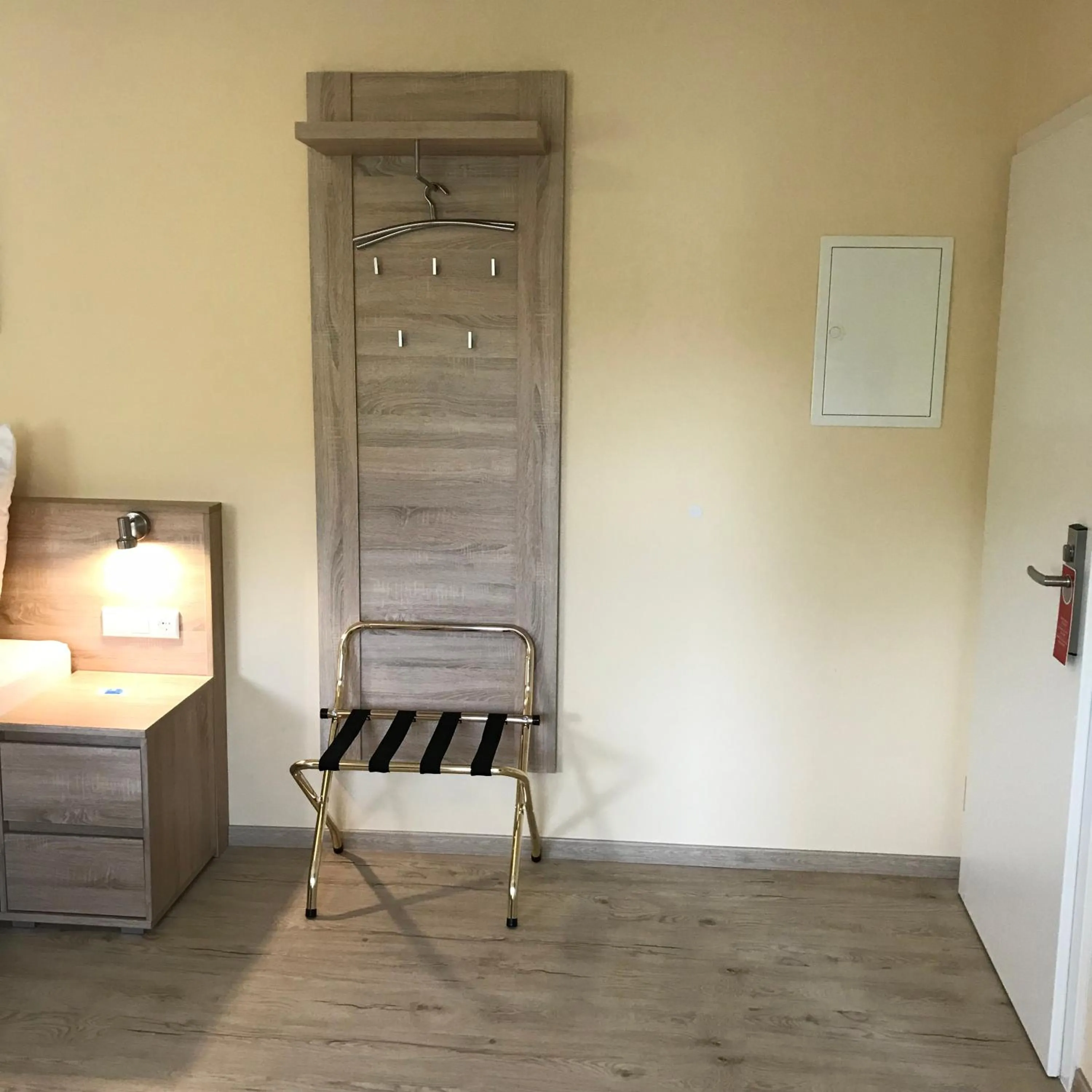 Bed in Hotel Select Suites & Aparts