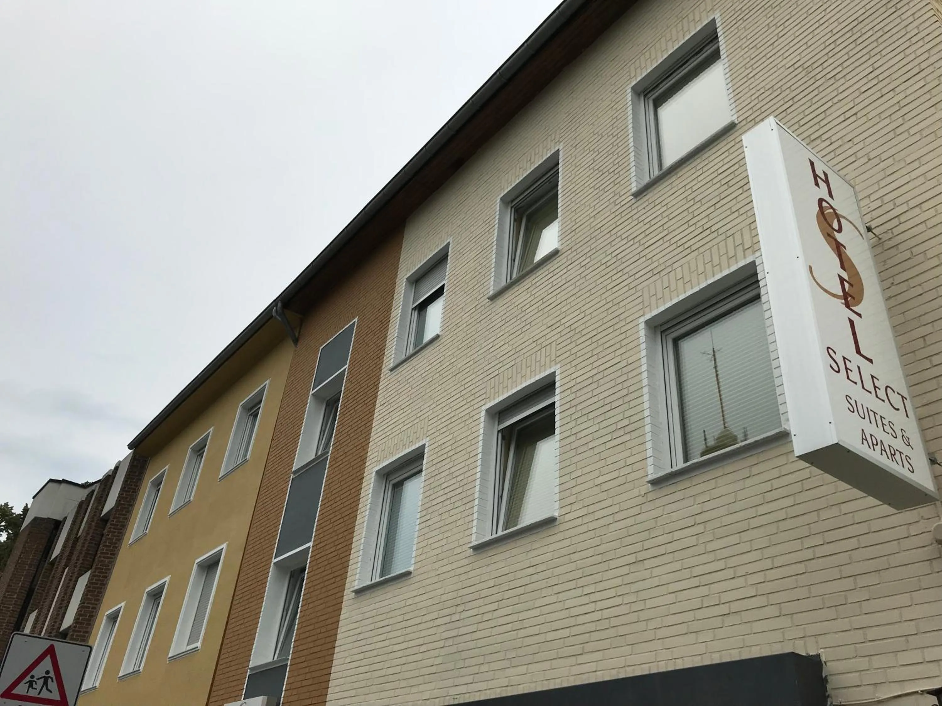 Facade/entrance in Hotel Select Suites & Aparts