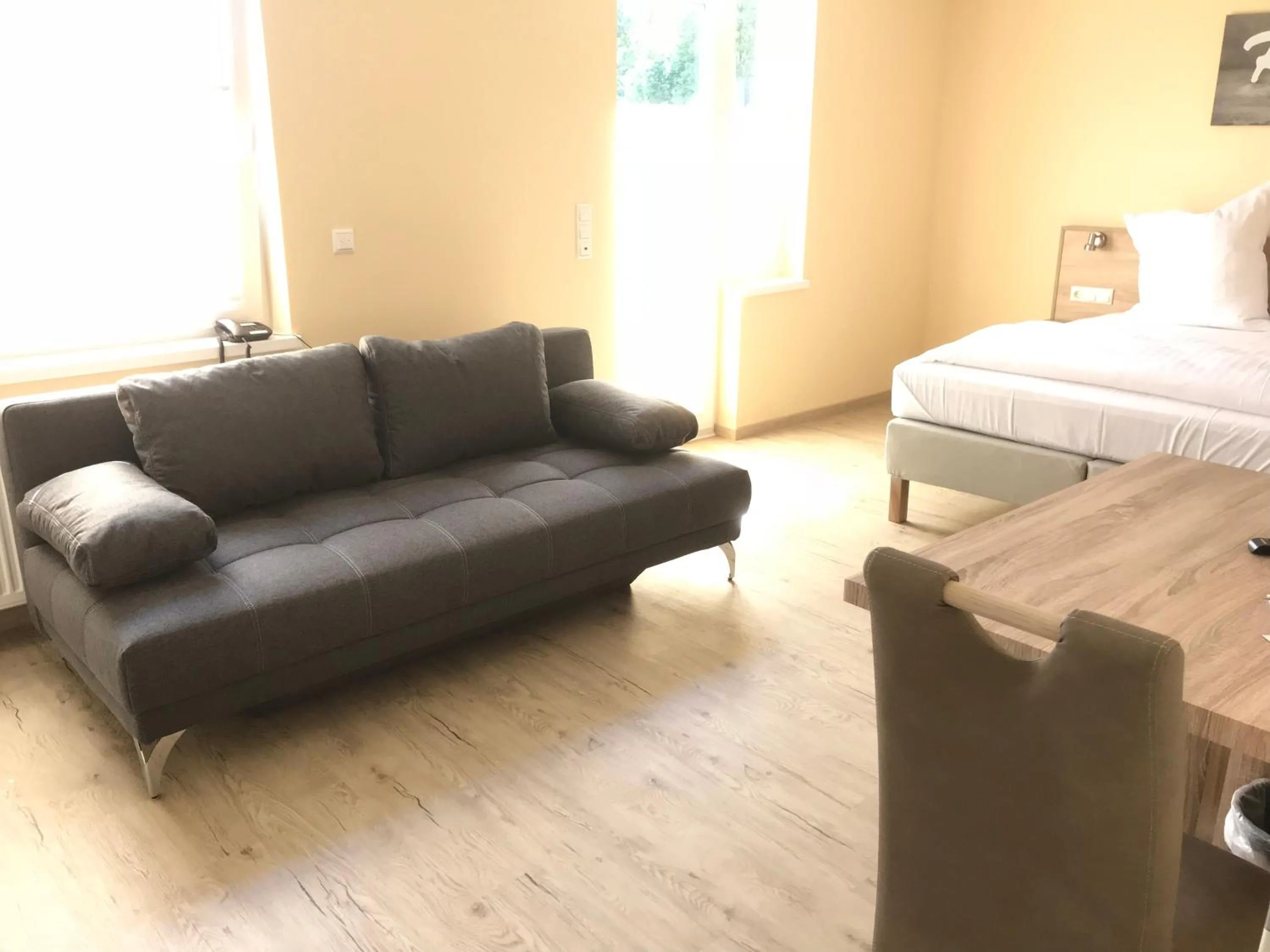 Bed in Hotel Select Suites & Aparts