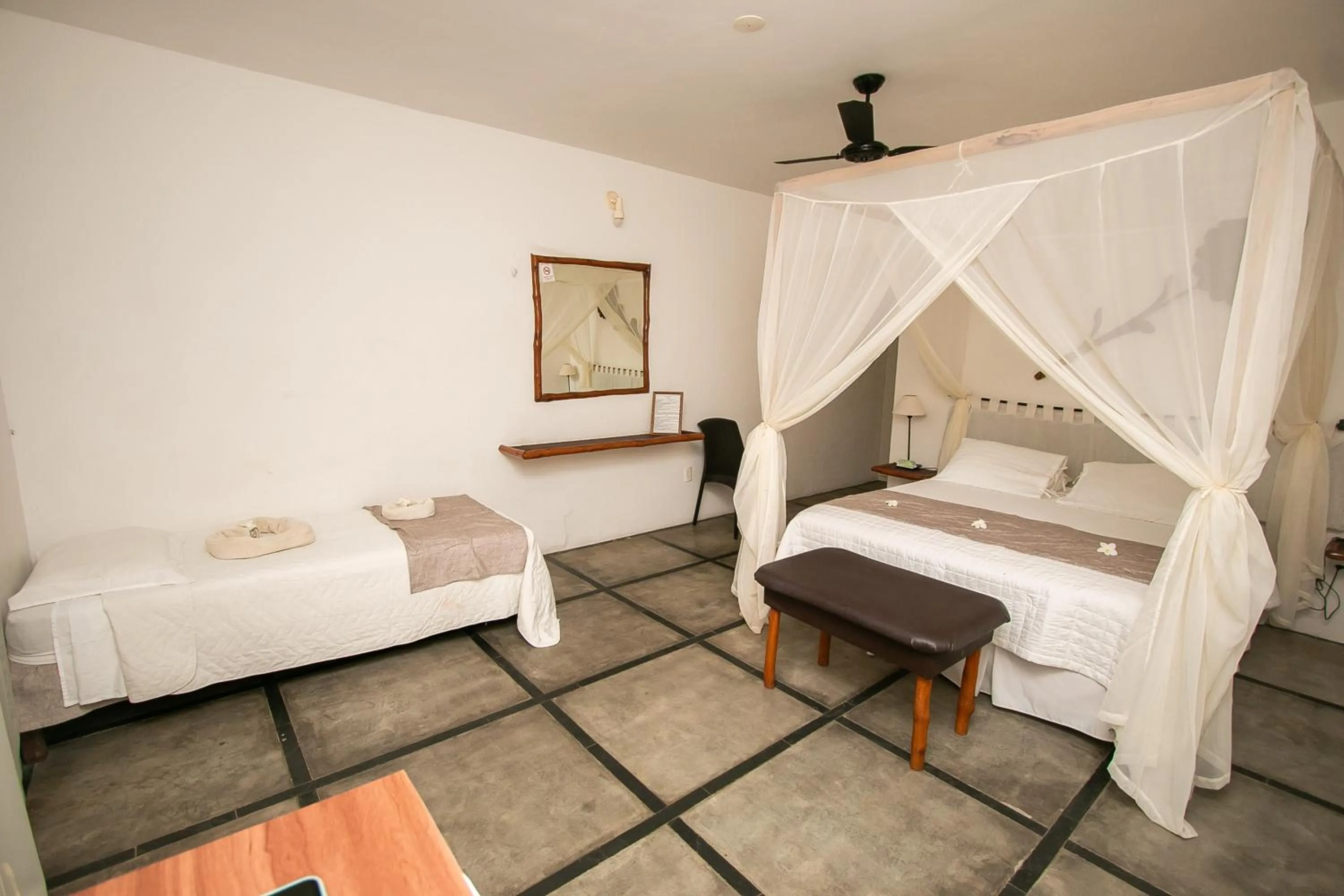 Decorative detail, Bed in Amagali Pousada