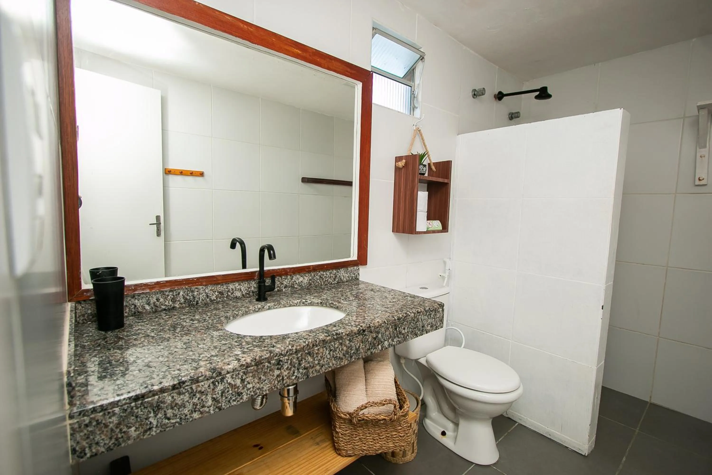 Toilet in Amagali Pousada