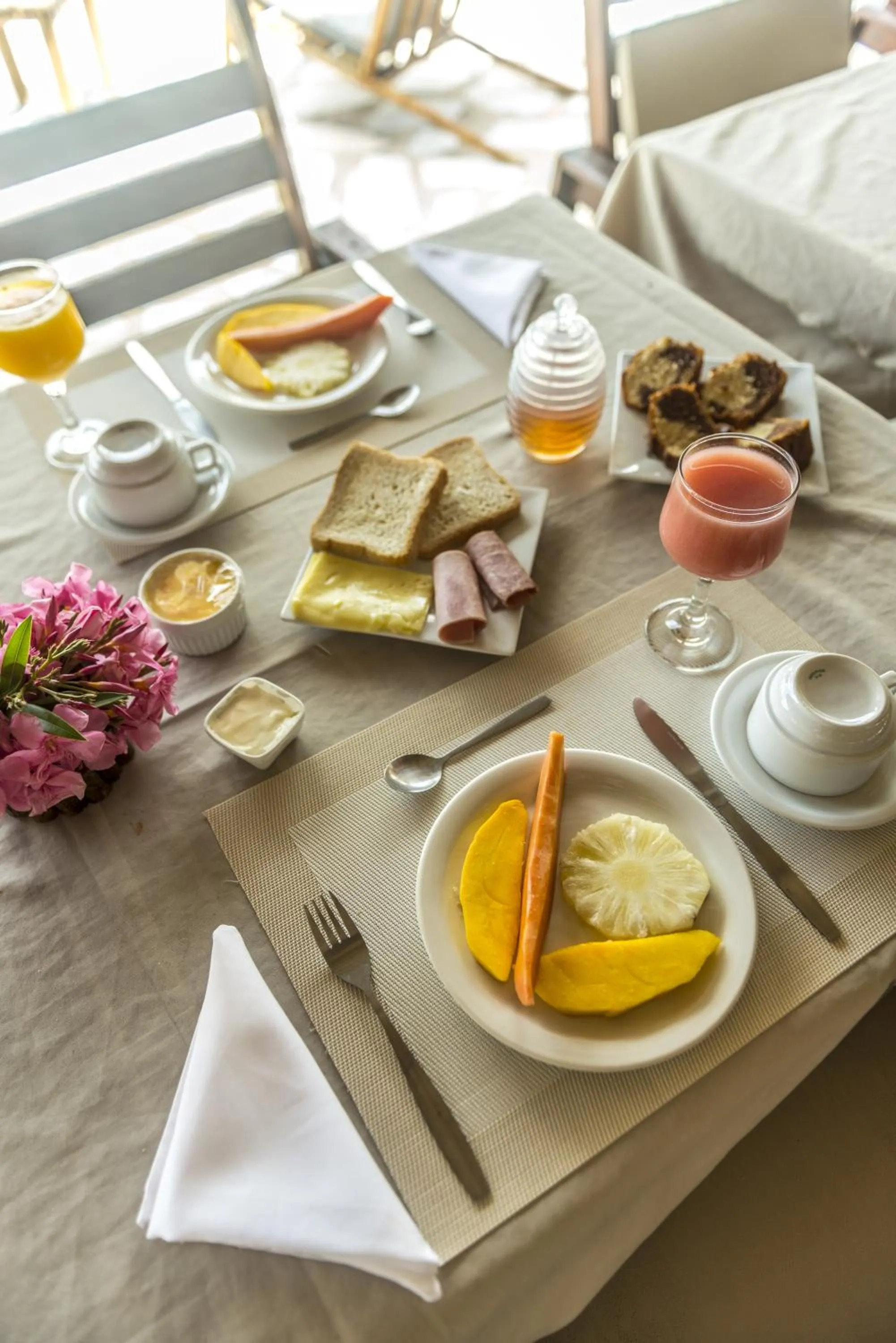 Breakfast in Amagali Pousada