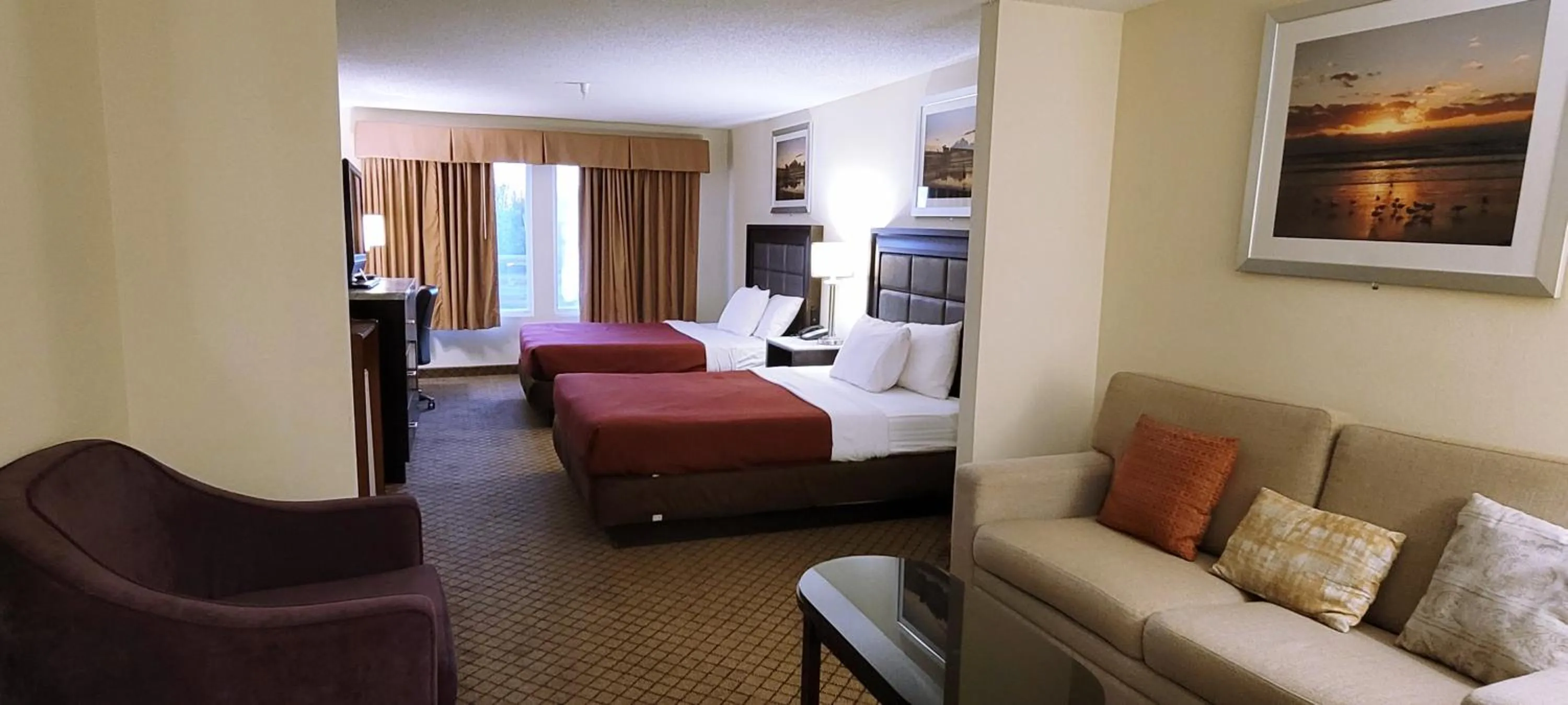 Bedroom, Bed in Home Inn & Suites