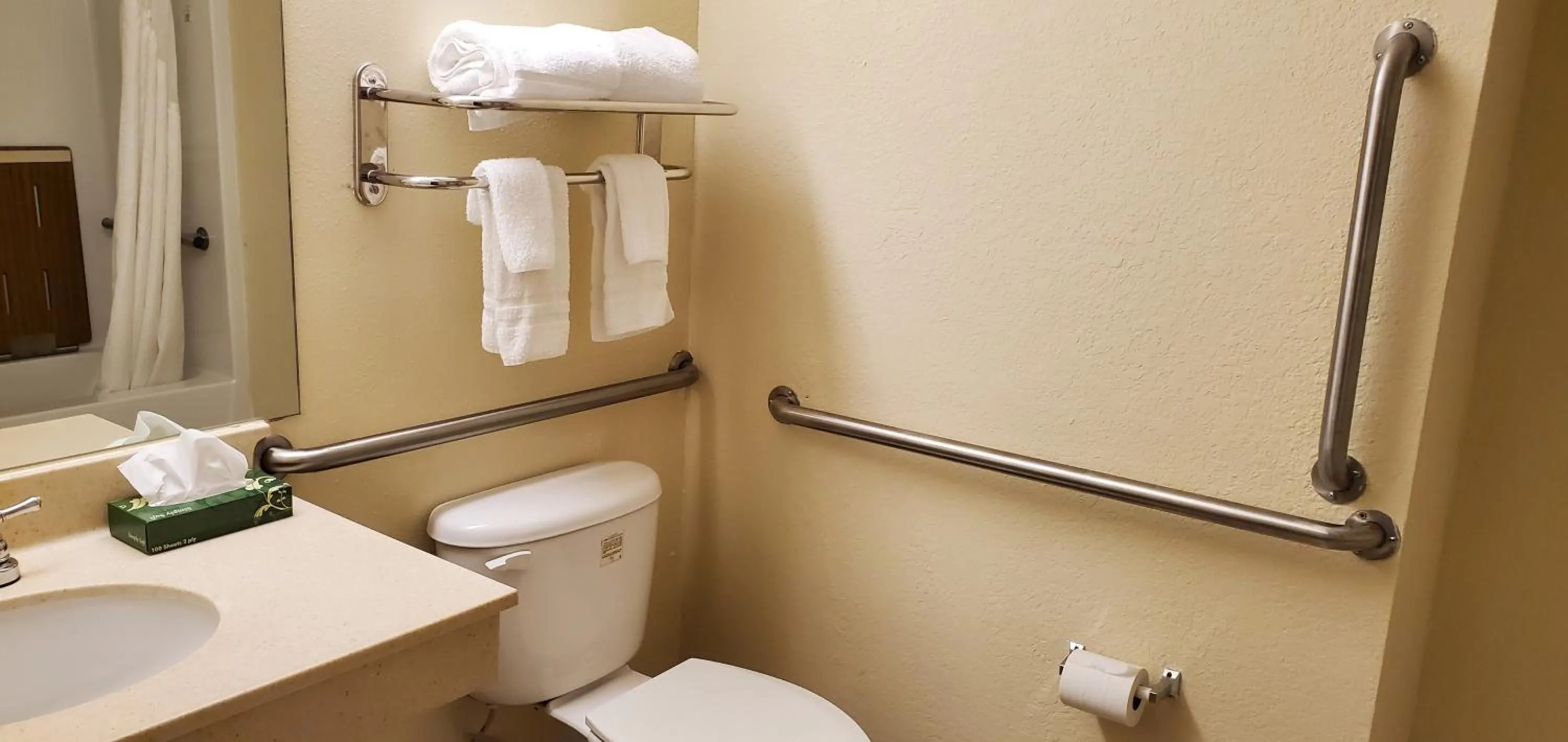 Toilet in Home Inn & Suites