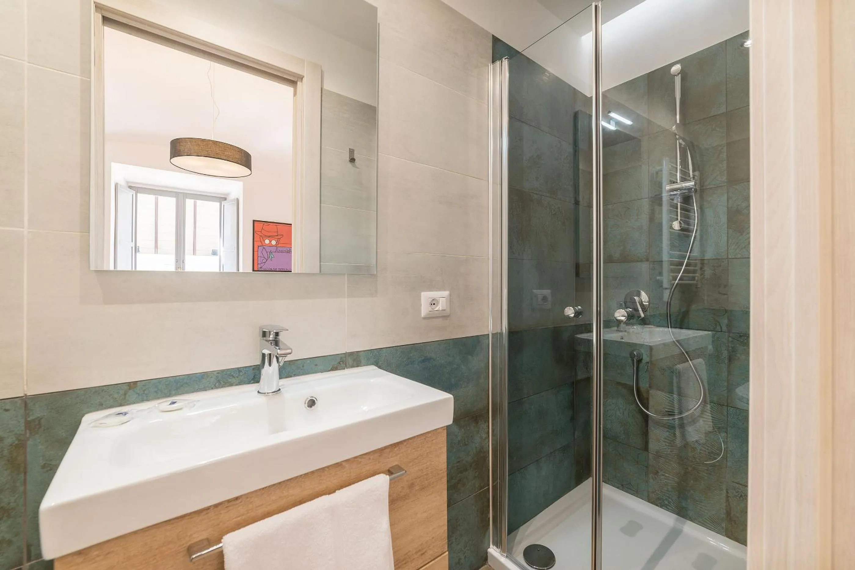 Shower in Roma Station House