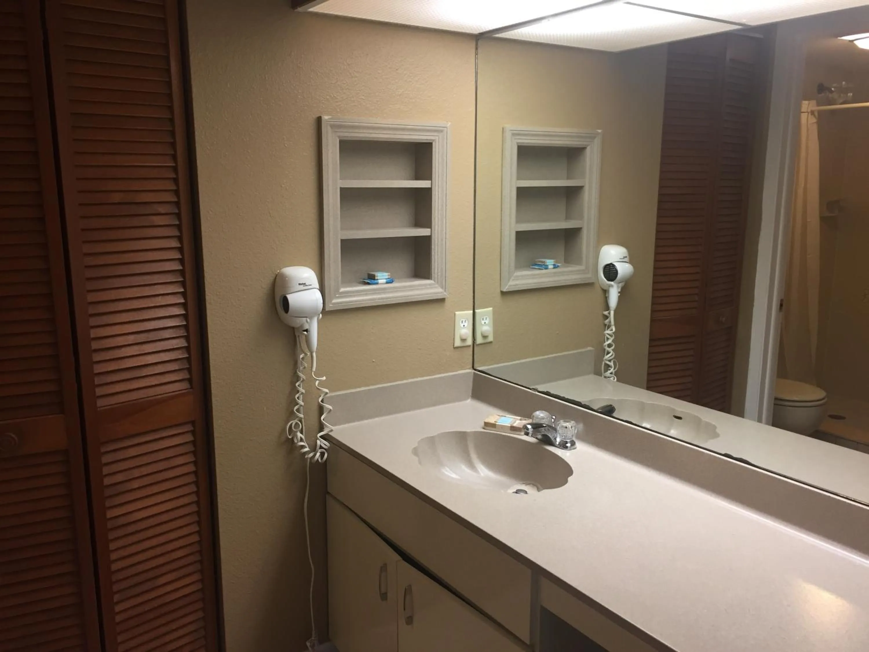 Bathroom in Charlotte Bay Resort