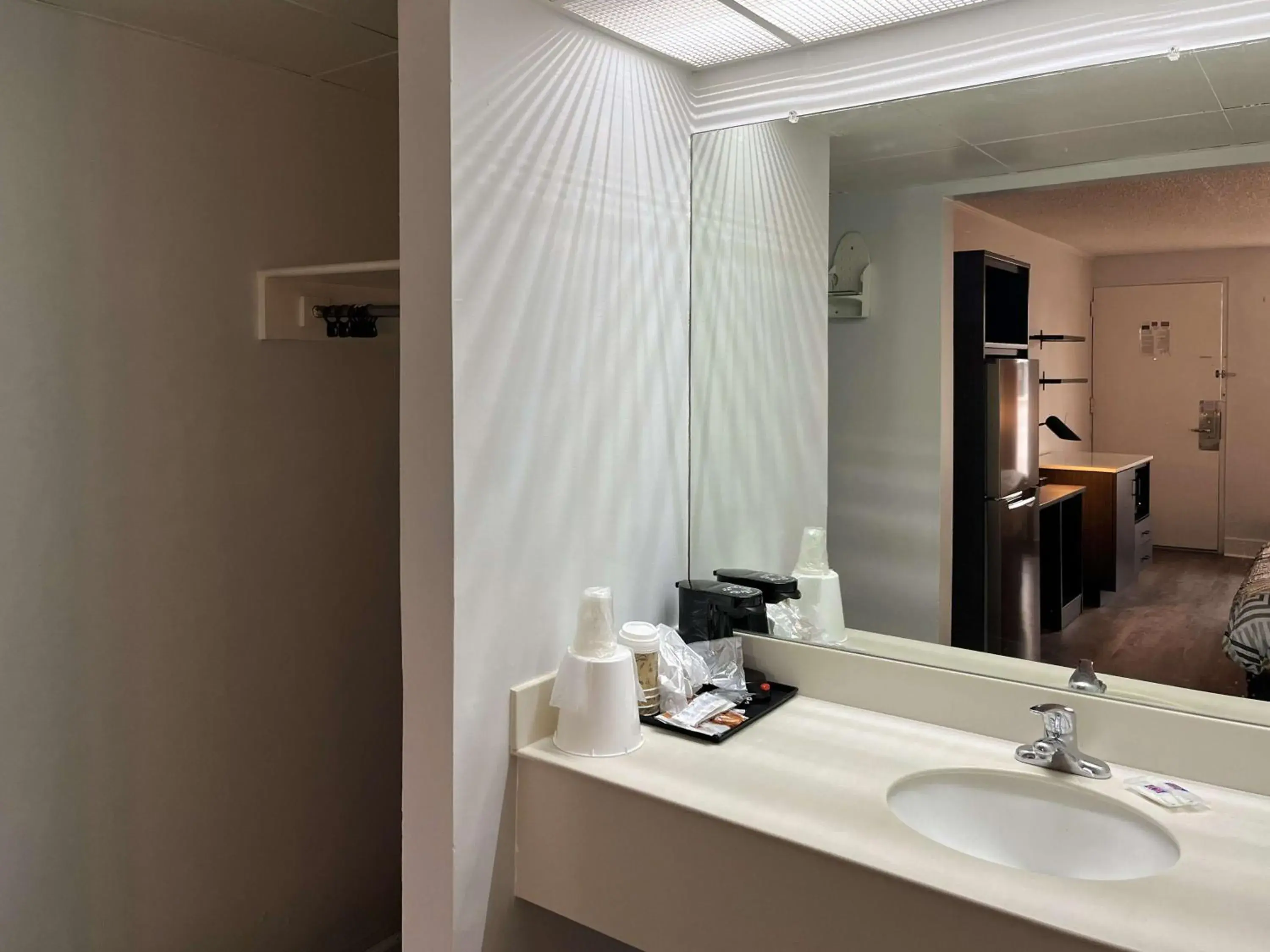 Studio 6 Suites Perry, GA Studio 6 Suites Perry, GA