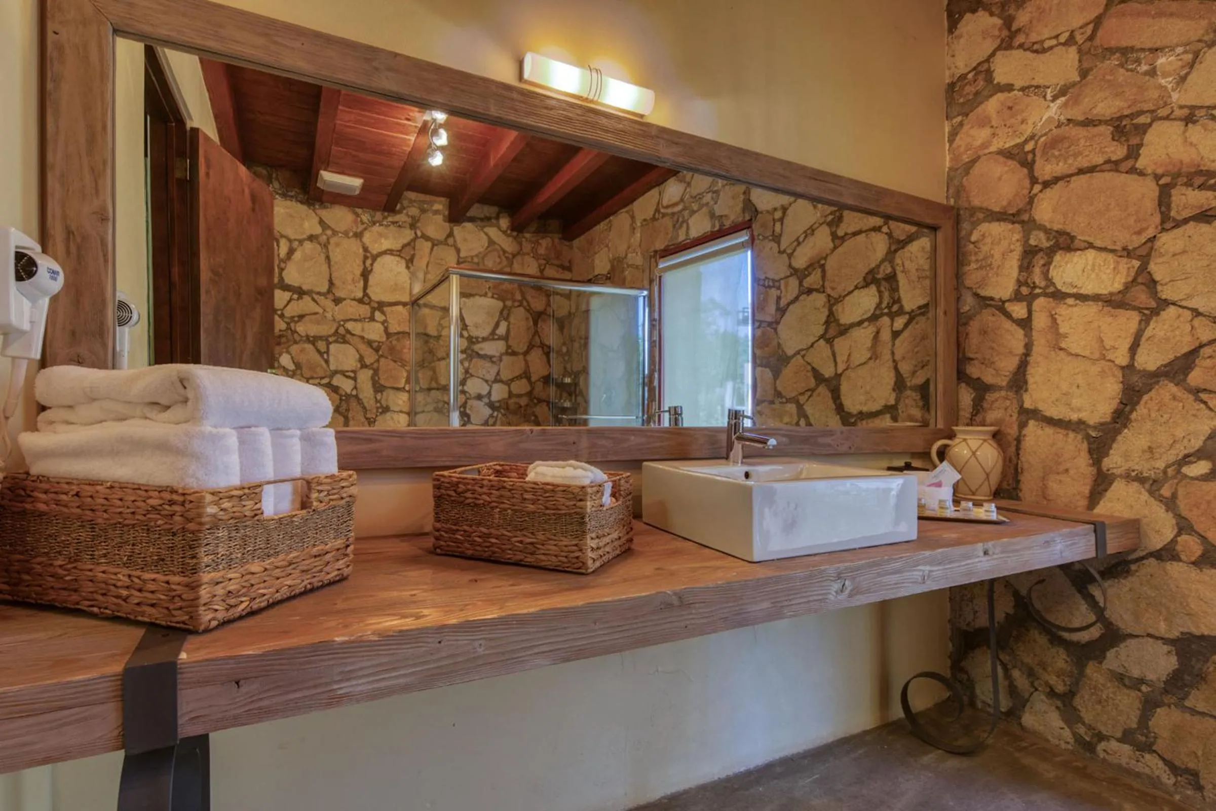 Shower in Maglen Resort