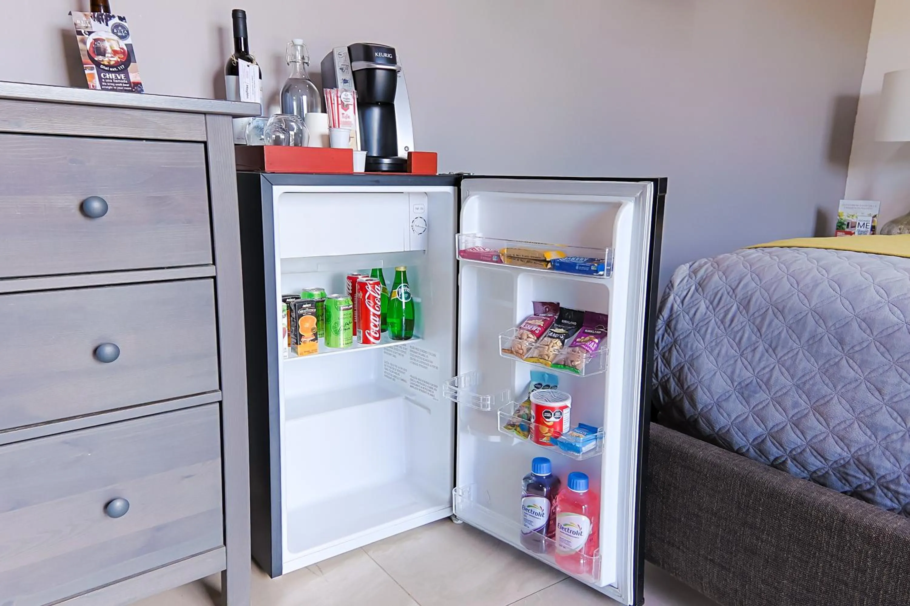 Coffee/tea facilities in Maglen Resort