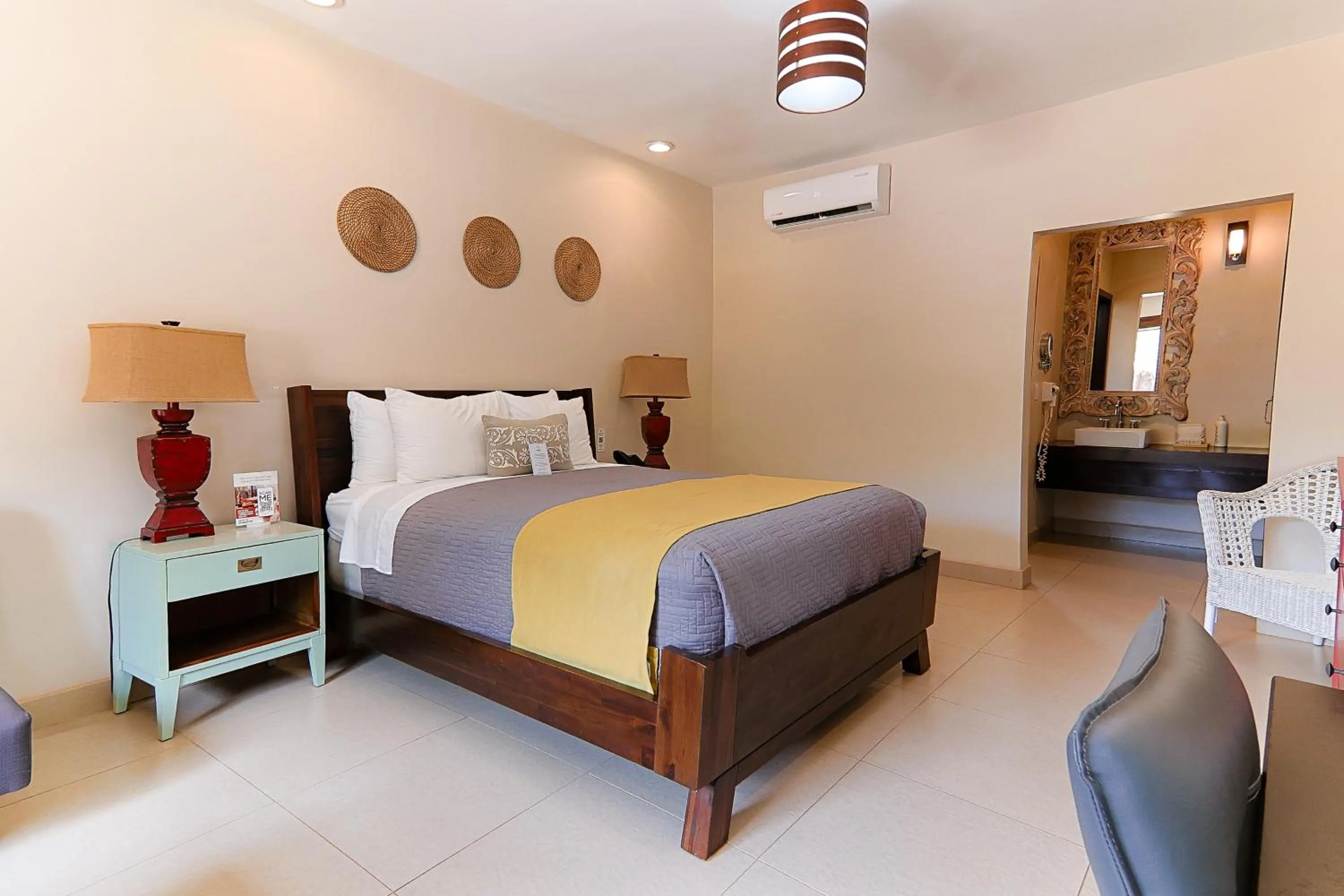 Decorative detail, Bed in Maglen Resort