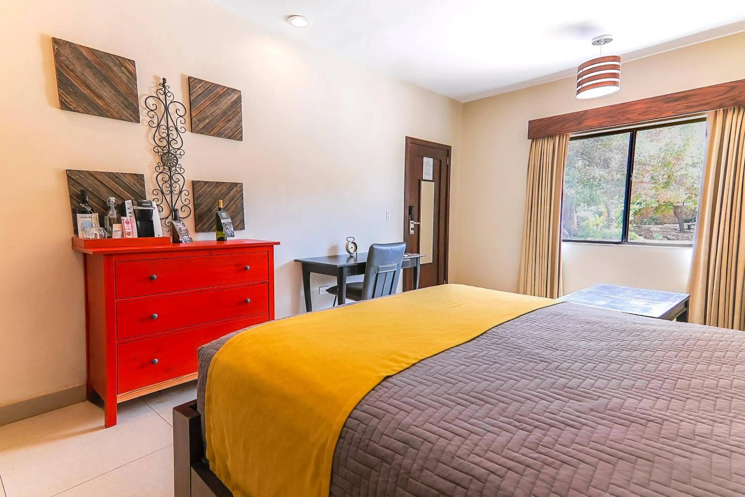 Coffee/tea facilities, Bed in Maglen Resort