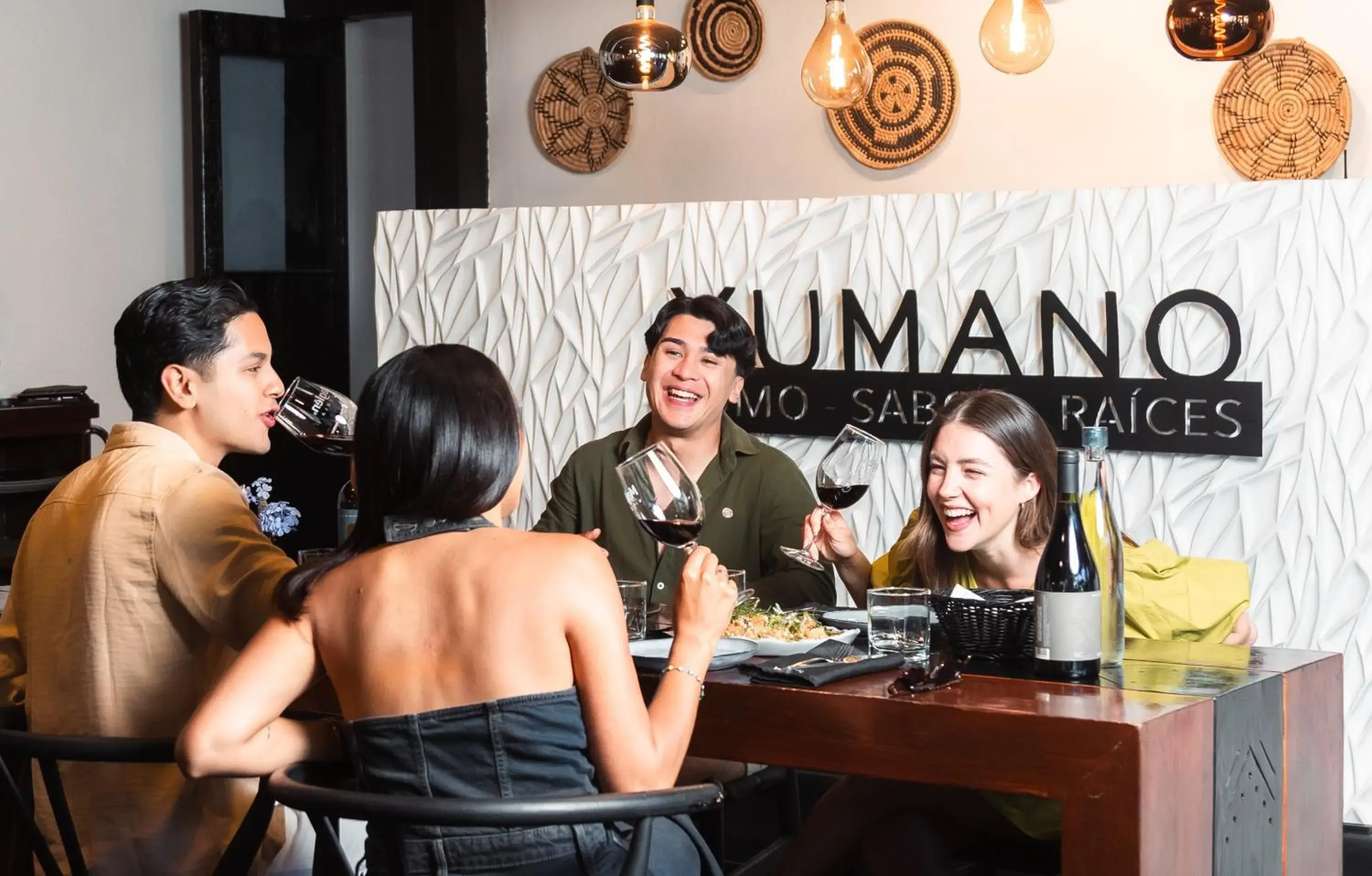 Restaurant/places to eat in Maglen Resort Restaurant/places to eat in Maglen Resort