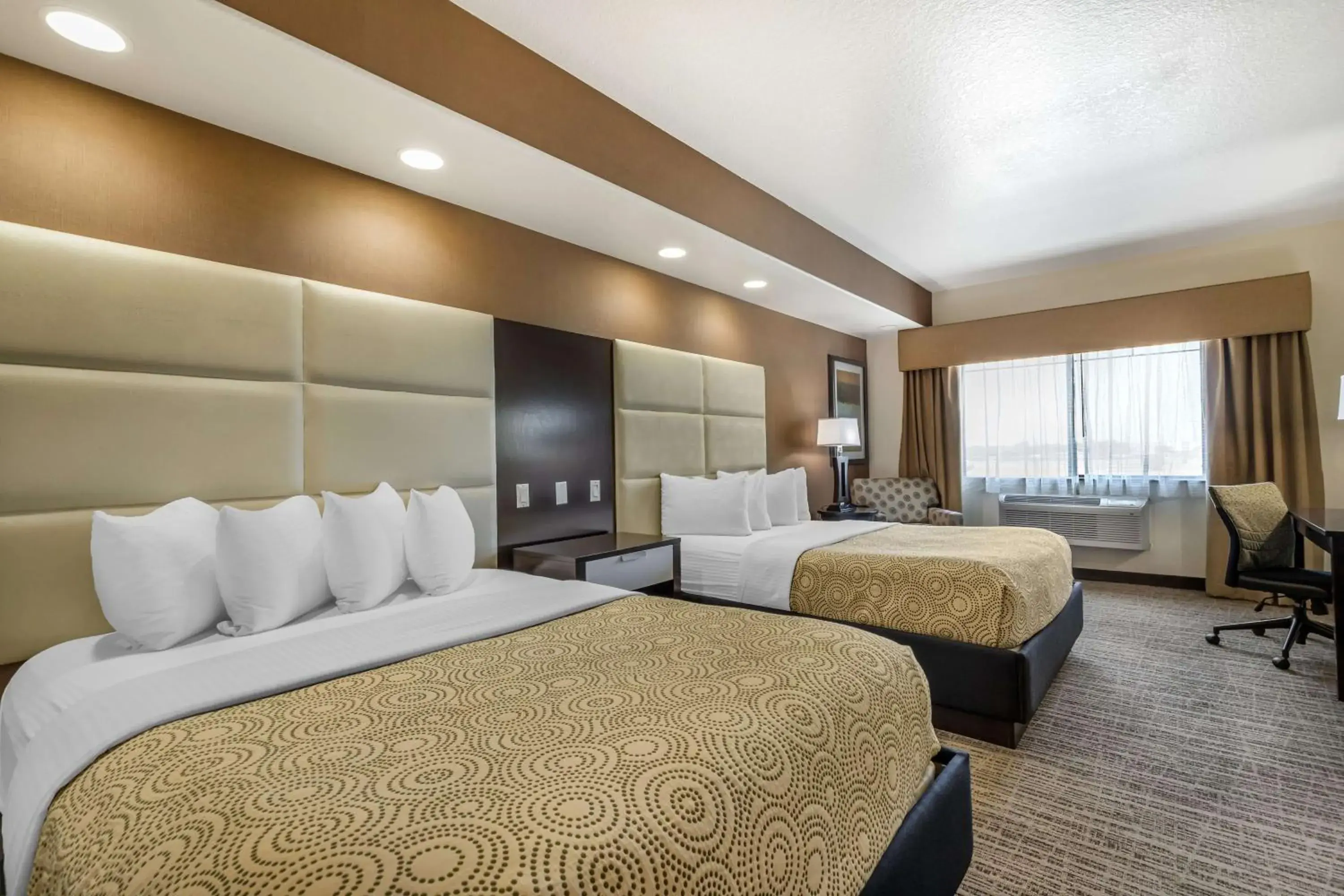 Bedroom, Bed in Best Western Plus Lackland Hotel and Suites. Bedroom, Bed in Best Western Plus Lackland Hotel and Suites.