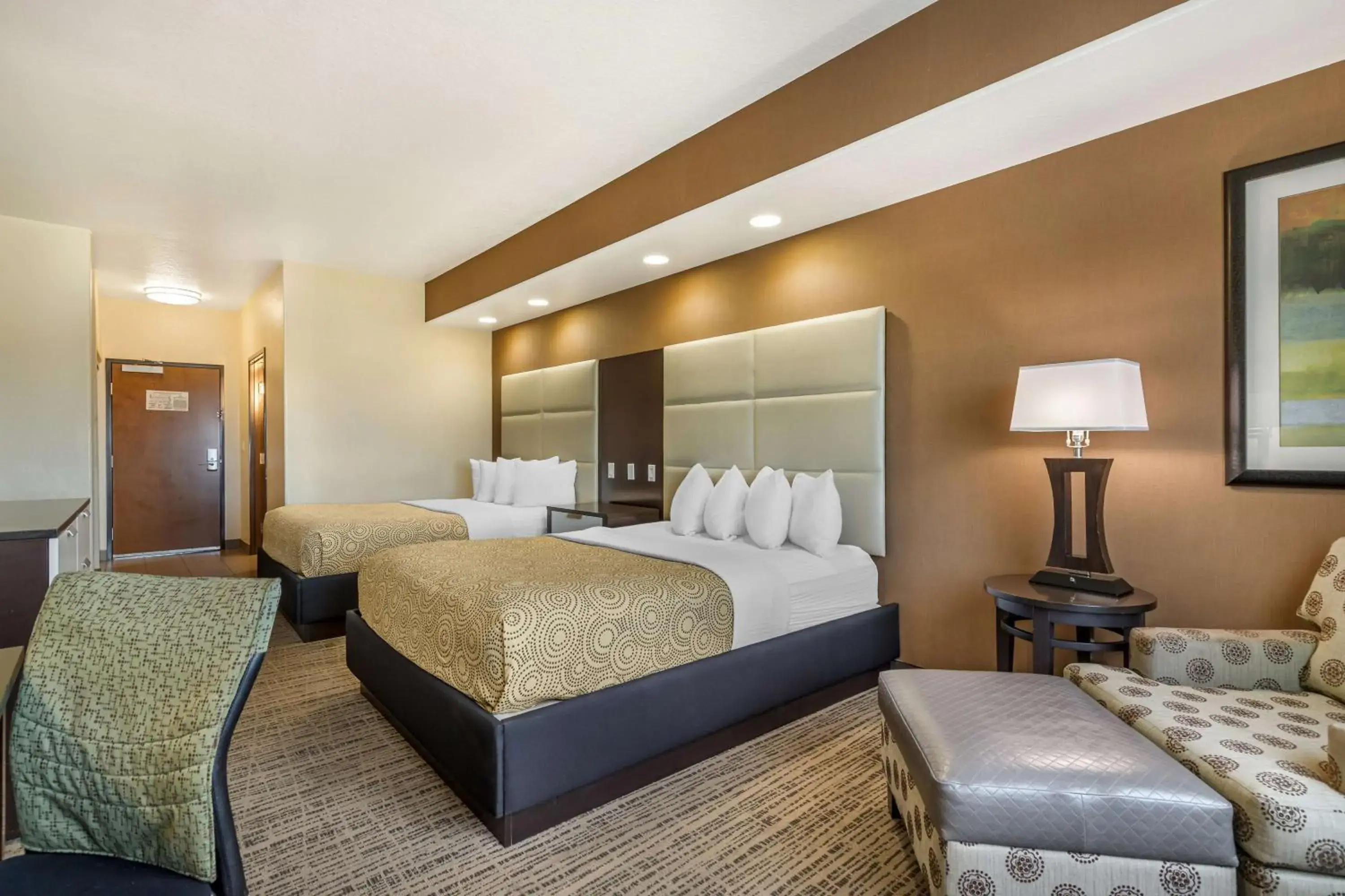 Bedroom, Bed in Best Western Plus Lackland Hotel and Suites. Bedroom, Bed in Best Western Plus Lackland Hotel and Suites.