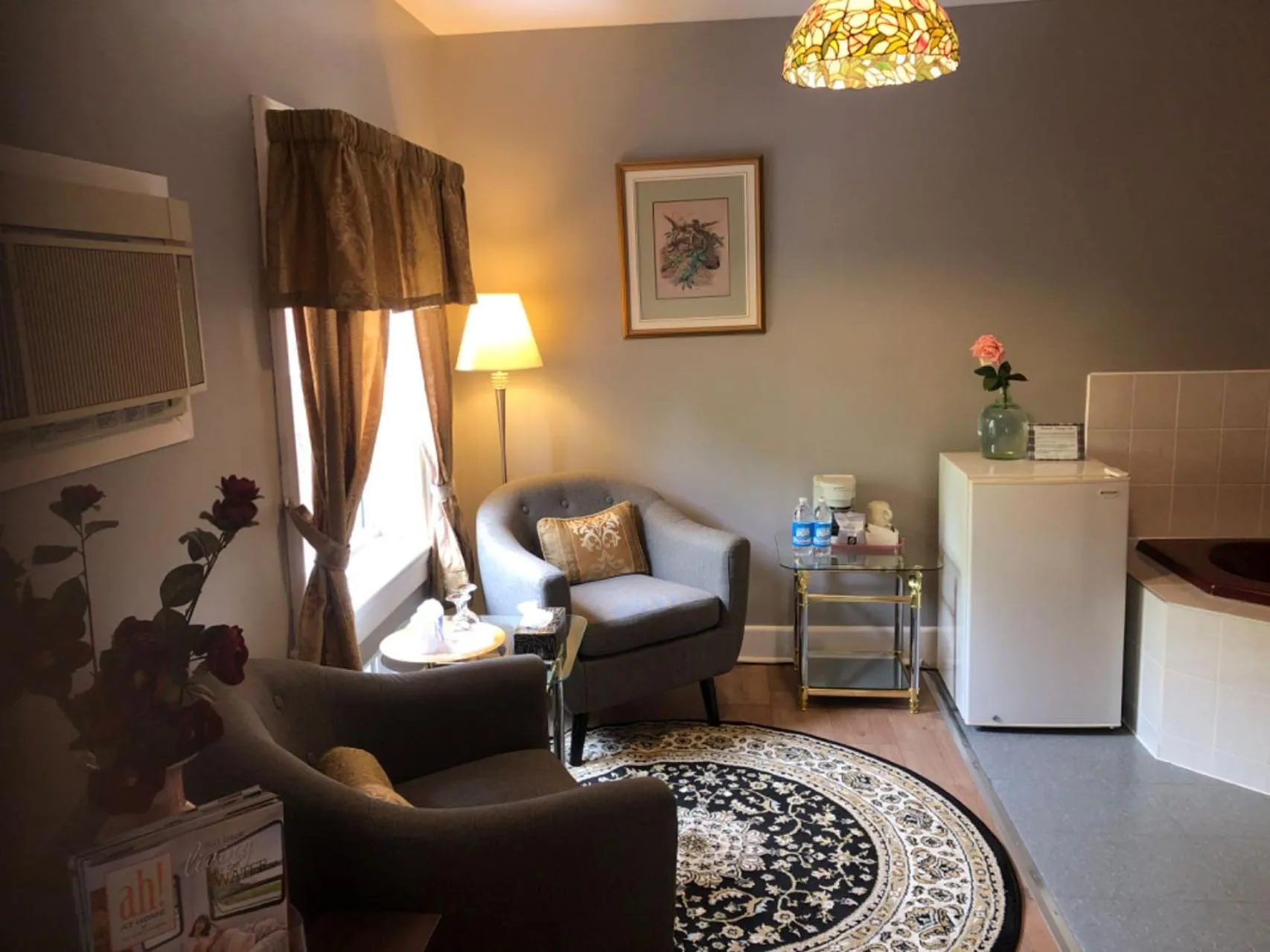 Seating area in Braeside Country Inn