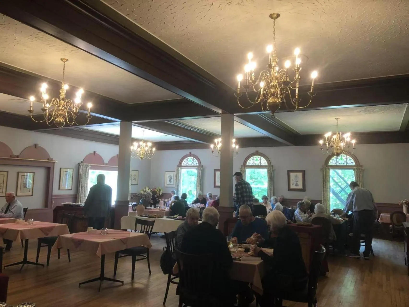 Restaurant/places to eat in Braeside Country Inn