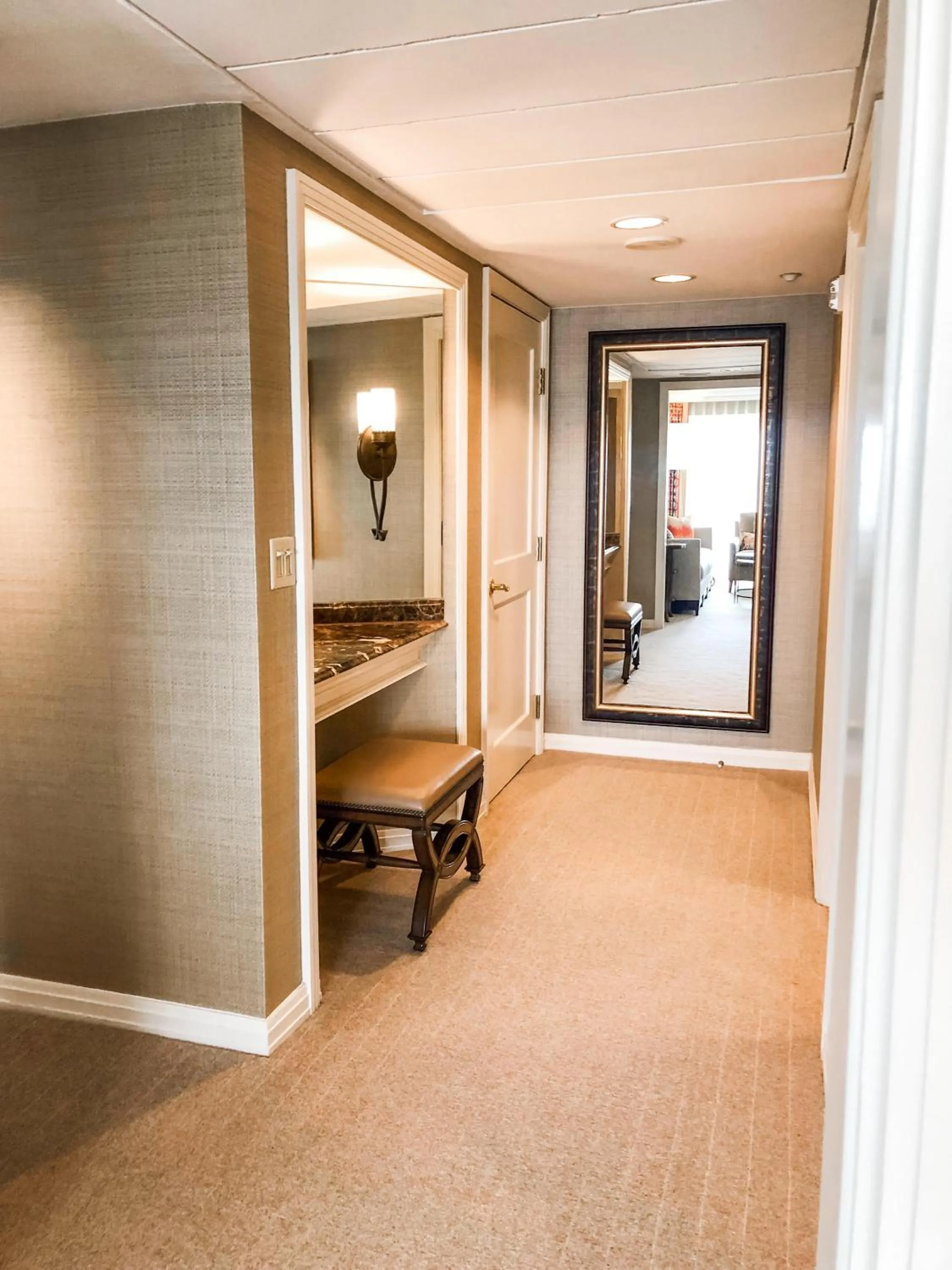 Seating area in The Westin Riverwalk, San Antonio