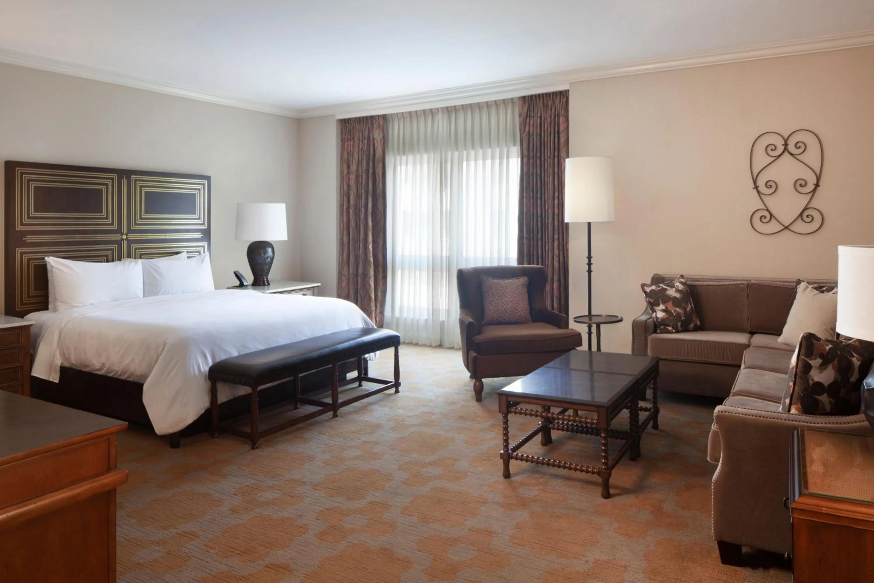 Bedroom, Bed in The Westin Riverwalk, San Antonio