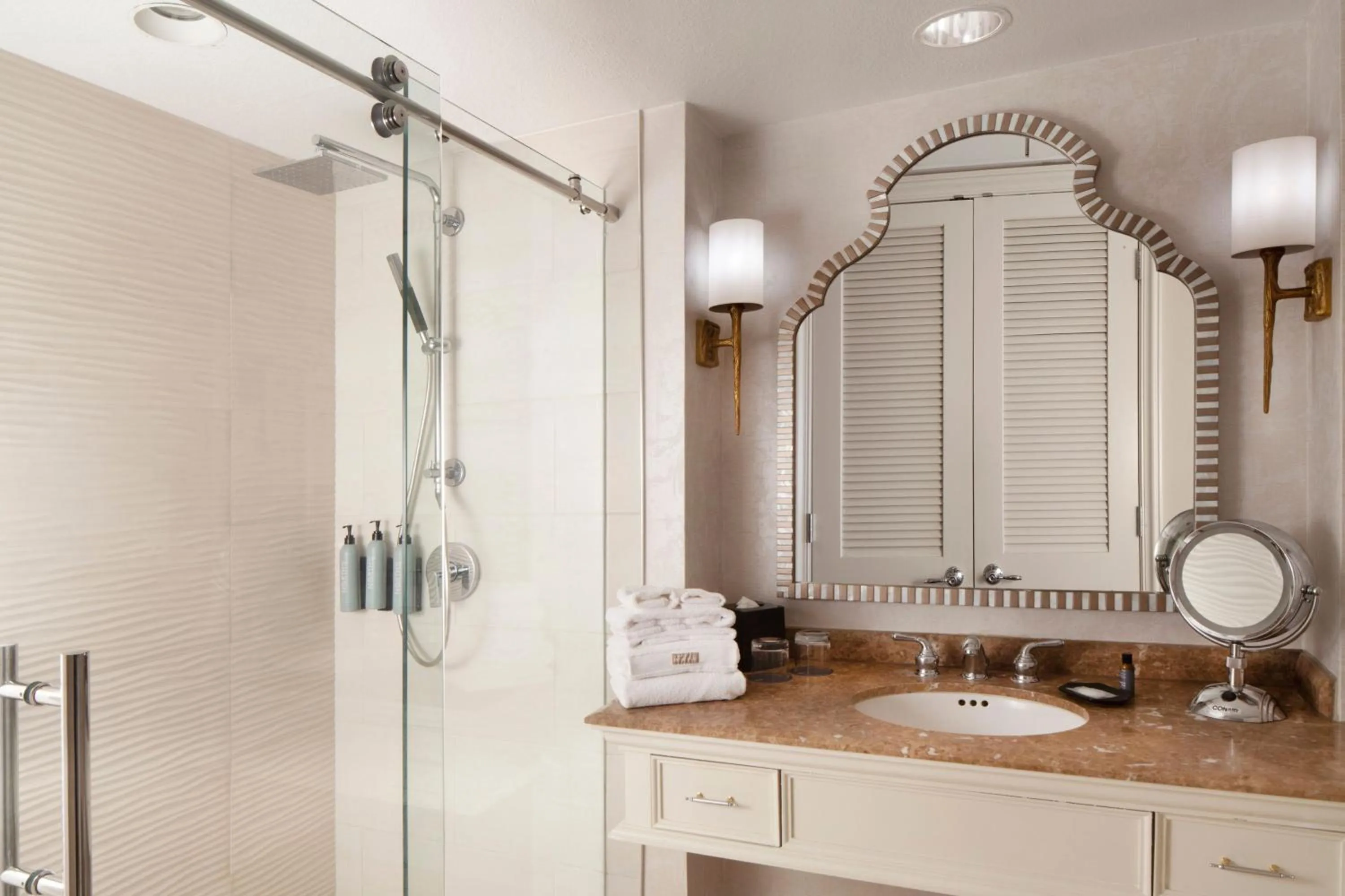 Bathroom in The Westin Riverwalk, San Antonio