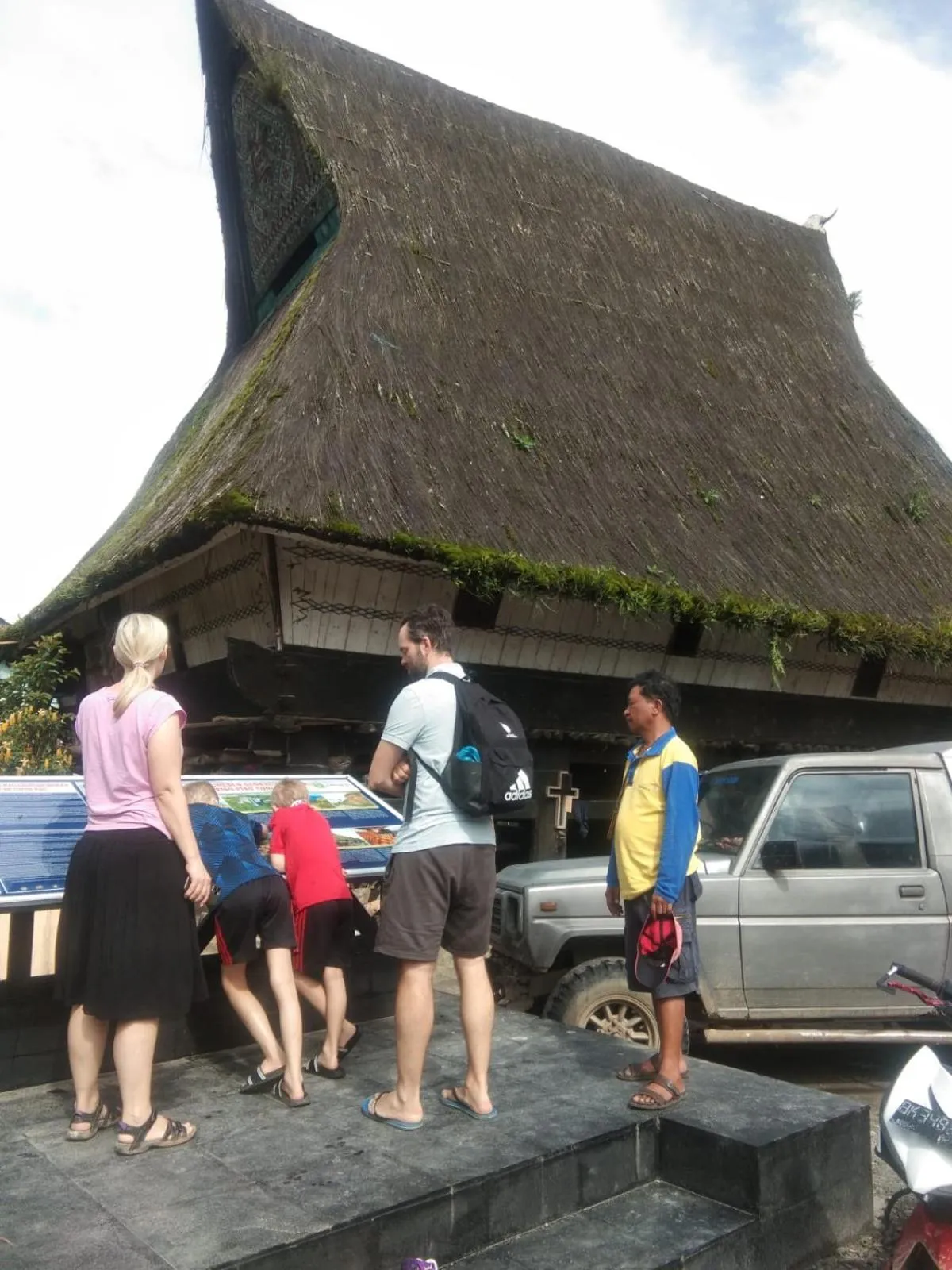 Sapo Karo Rest House