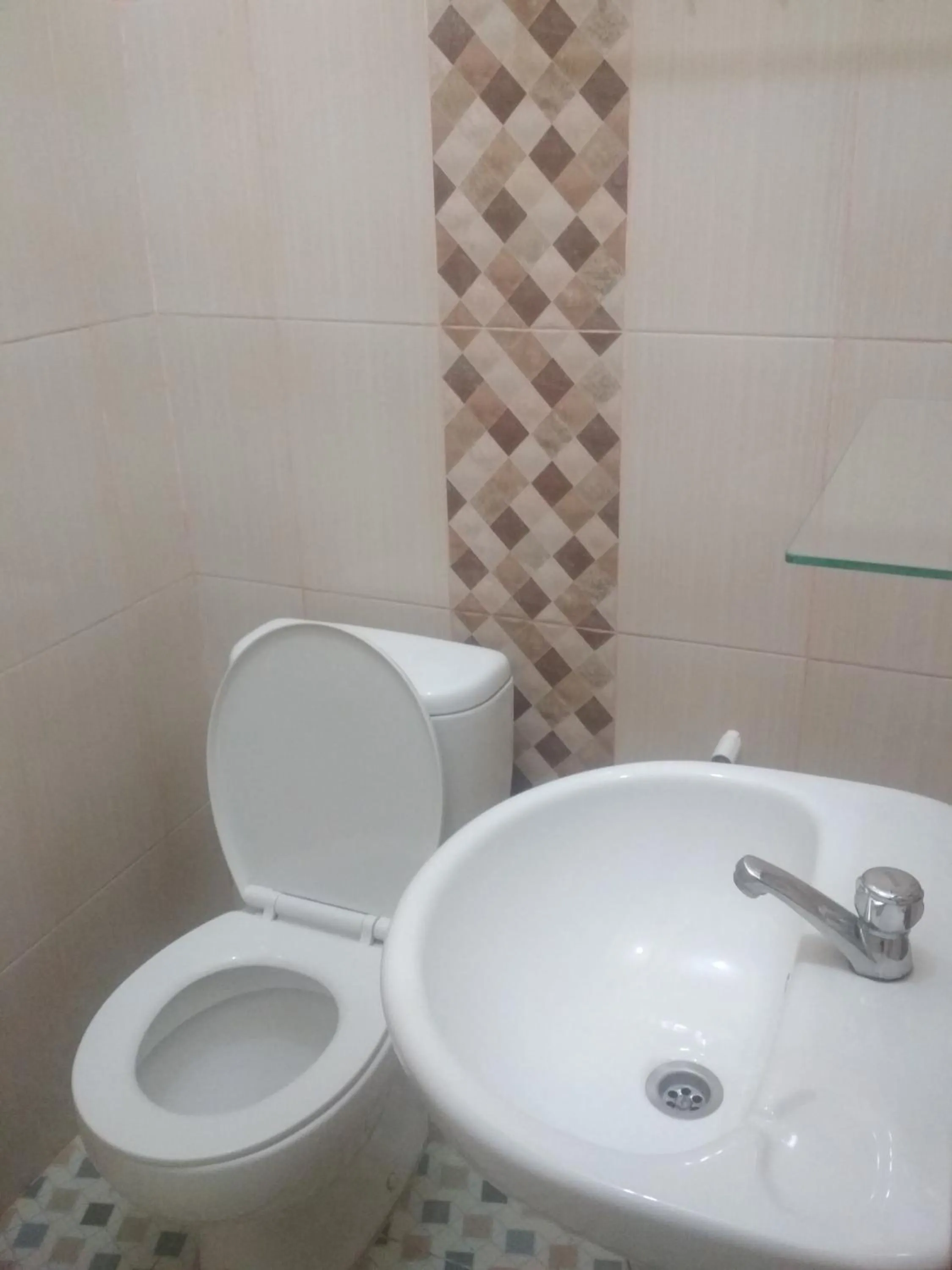 Bathroom in Sapo Karo Rest House