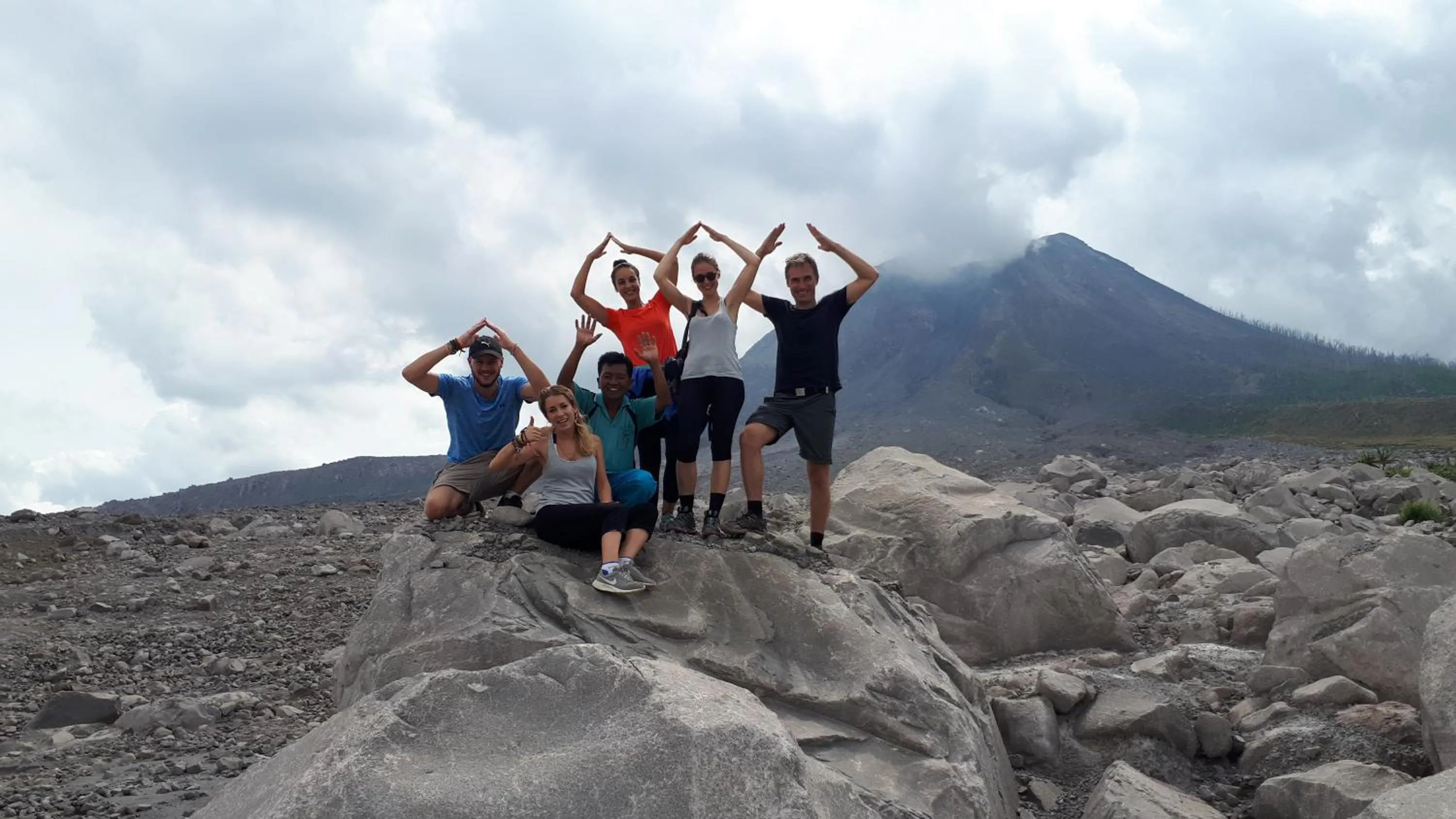 People in Sapo Karo Rest House