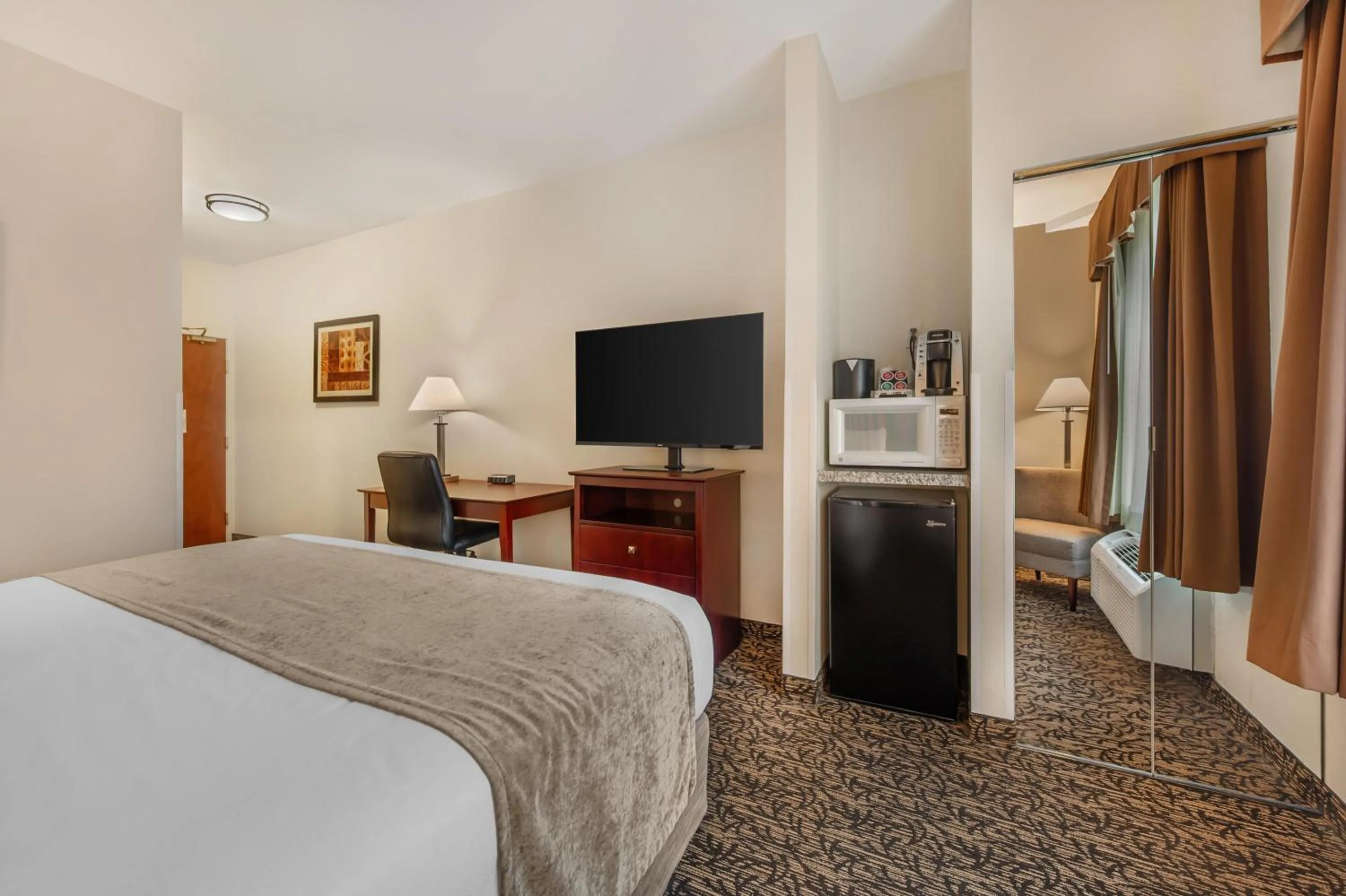 Bedroom, Bed in Best Western Plus Boulder Louisville