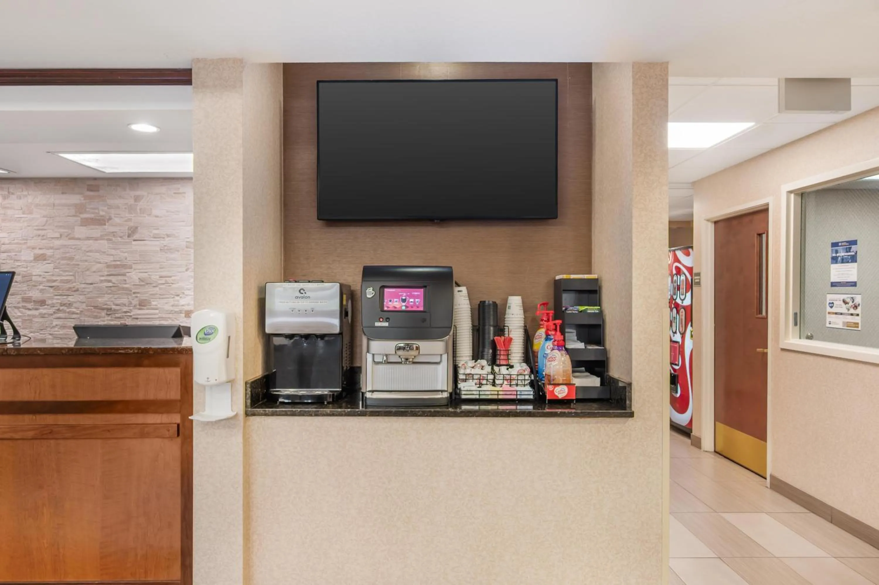 Breakfast in Best Western Plus Boulder Louisville