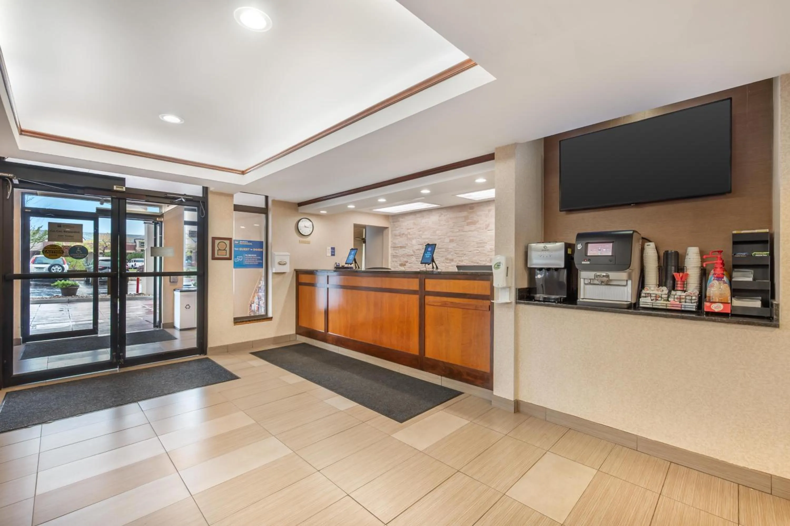 Lobby or reception in Best Western Plus Boulder Louisville