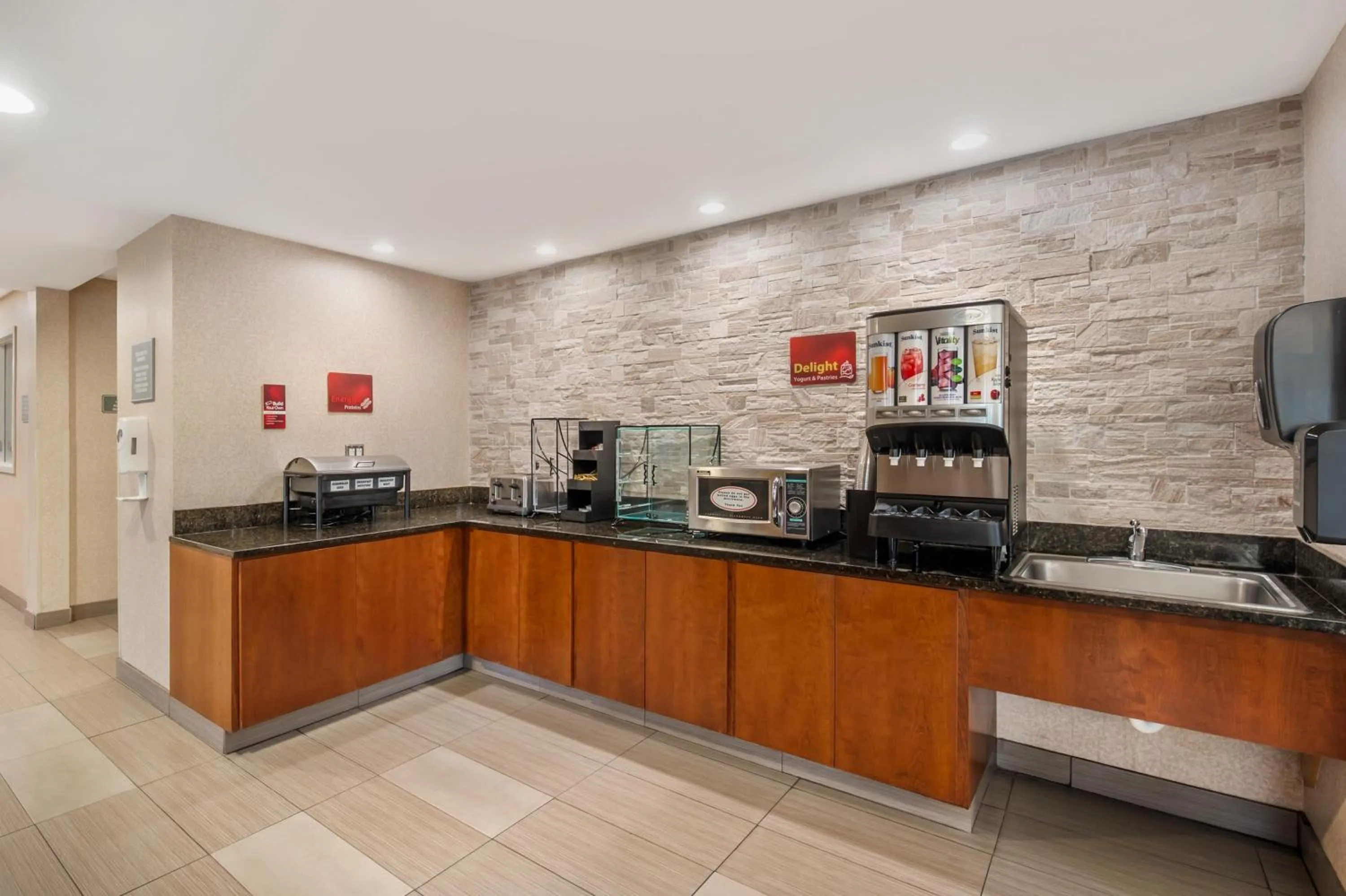 Breakfast in Best Western Plus Boulder Louisville